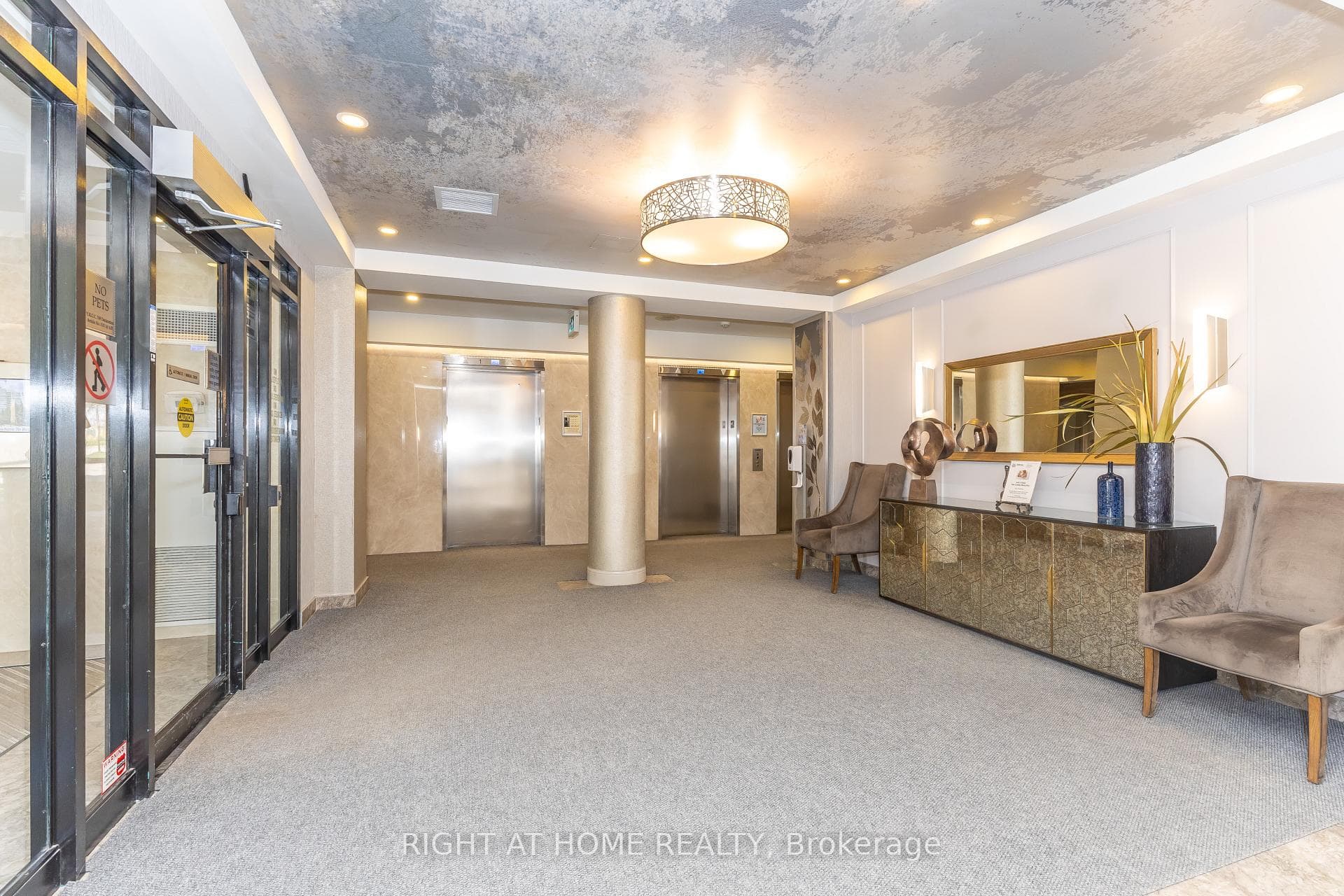 120 Promenade Circle Unit 1001 photo 4