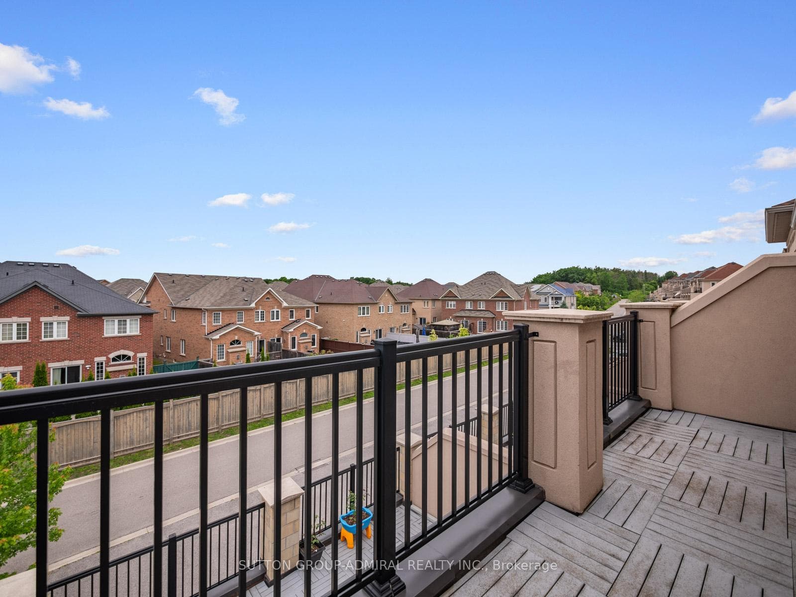 40 Grand Trunk Avenue photo 11