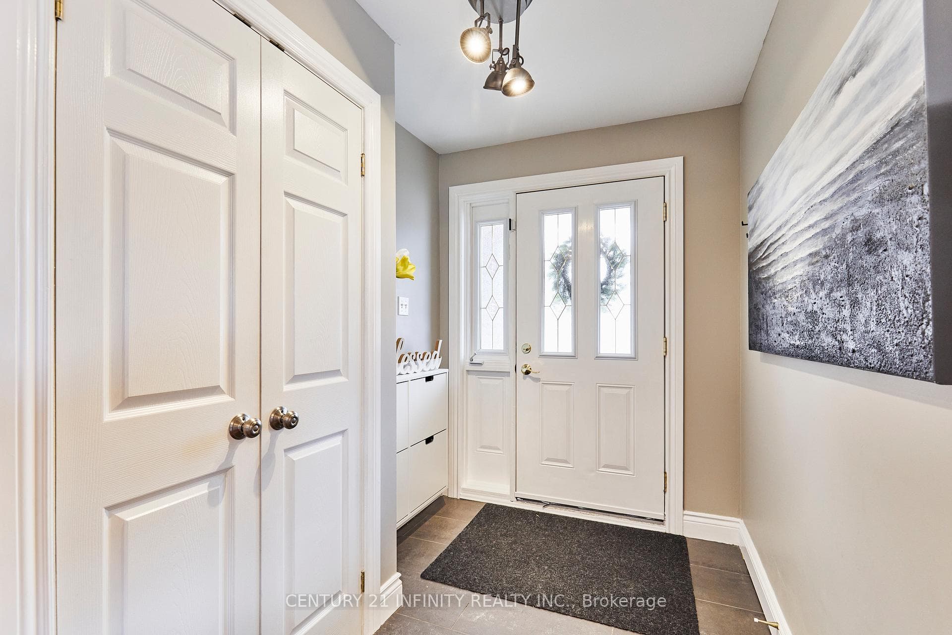 24 Kenton Court photo 8