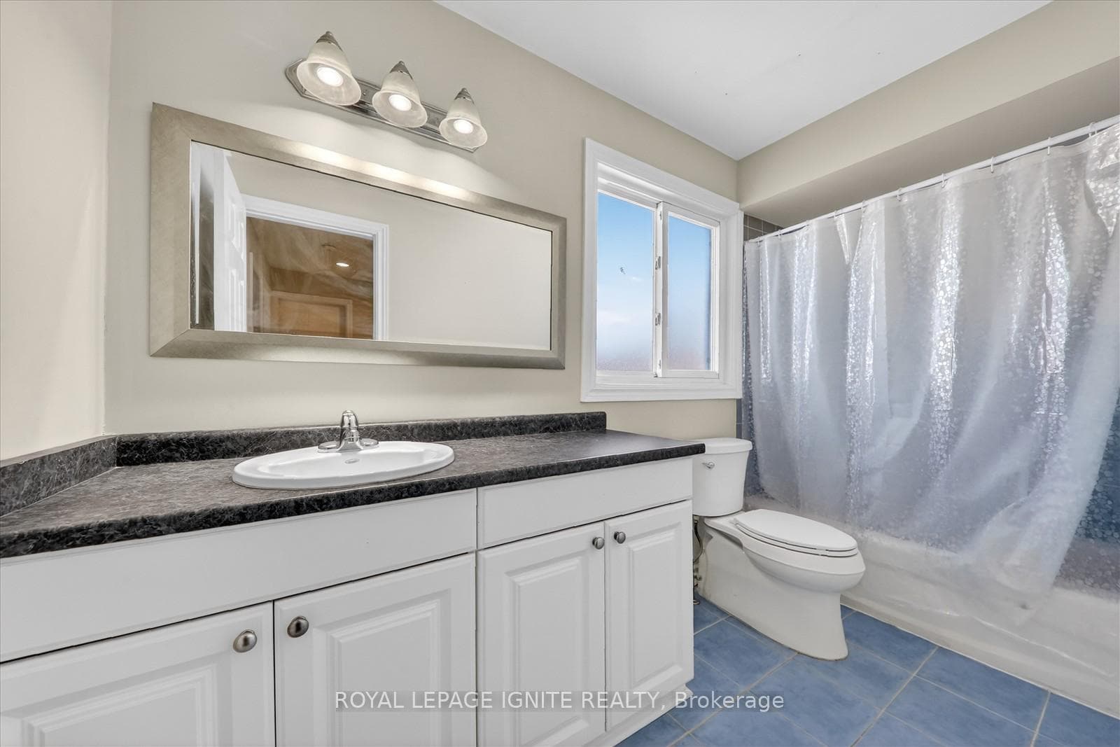 2537 Annelyn Court photo 20