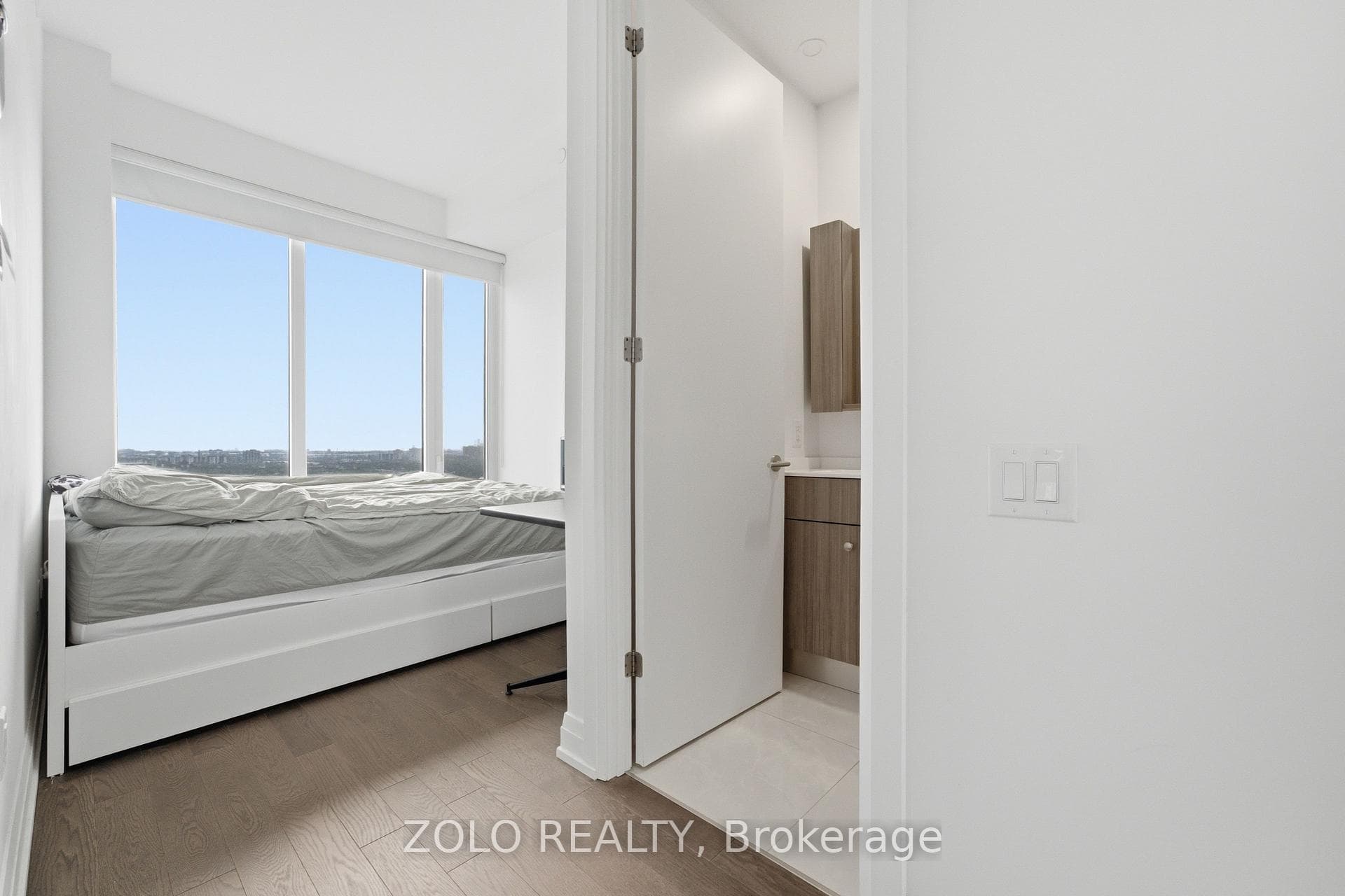 75 Canterbury Place Unit PH303 photo 13