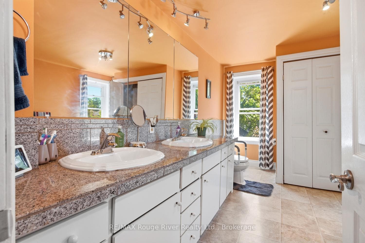 111 Lingham Street photo 15