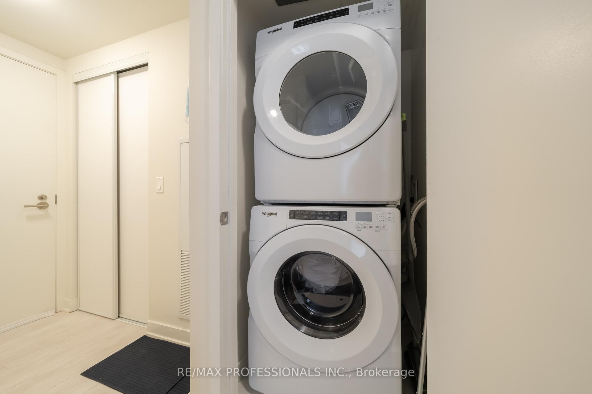 6 Sonic Way Unit 801 photo 21