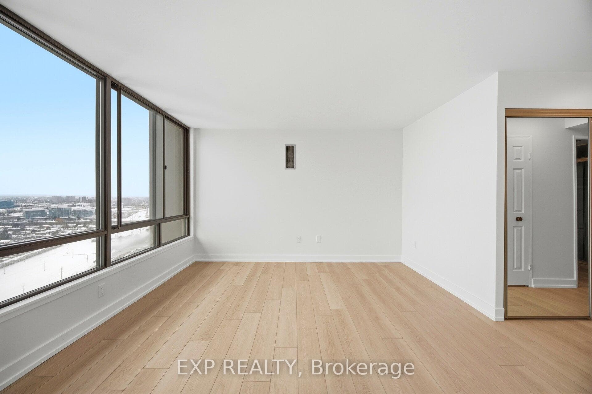 65 Skymark Drive Unit 2801 photo 20