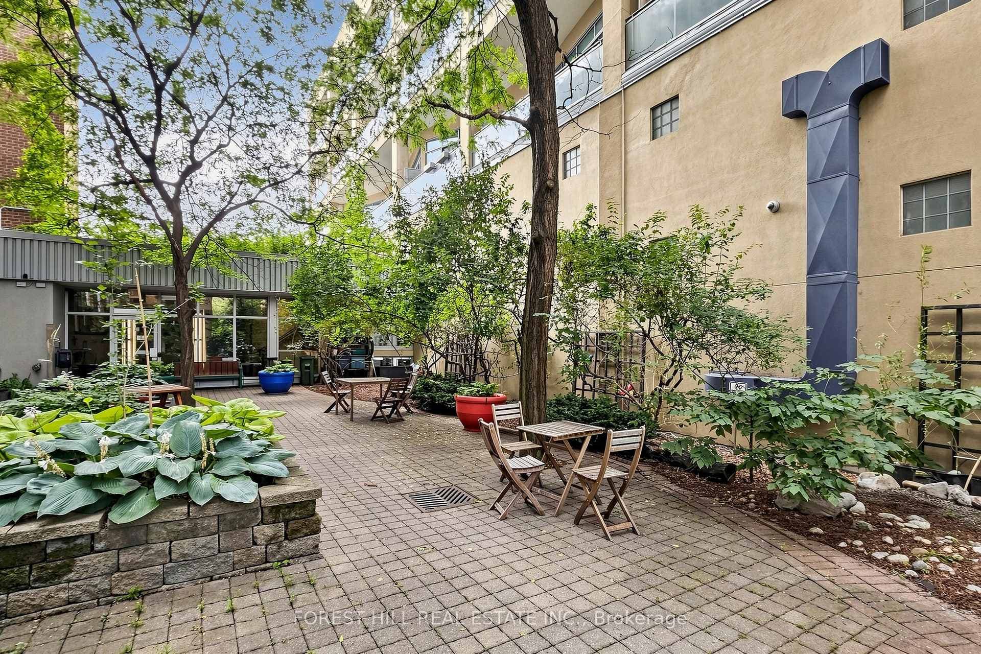 21 Nassau Street Unit 301 photo 34