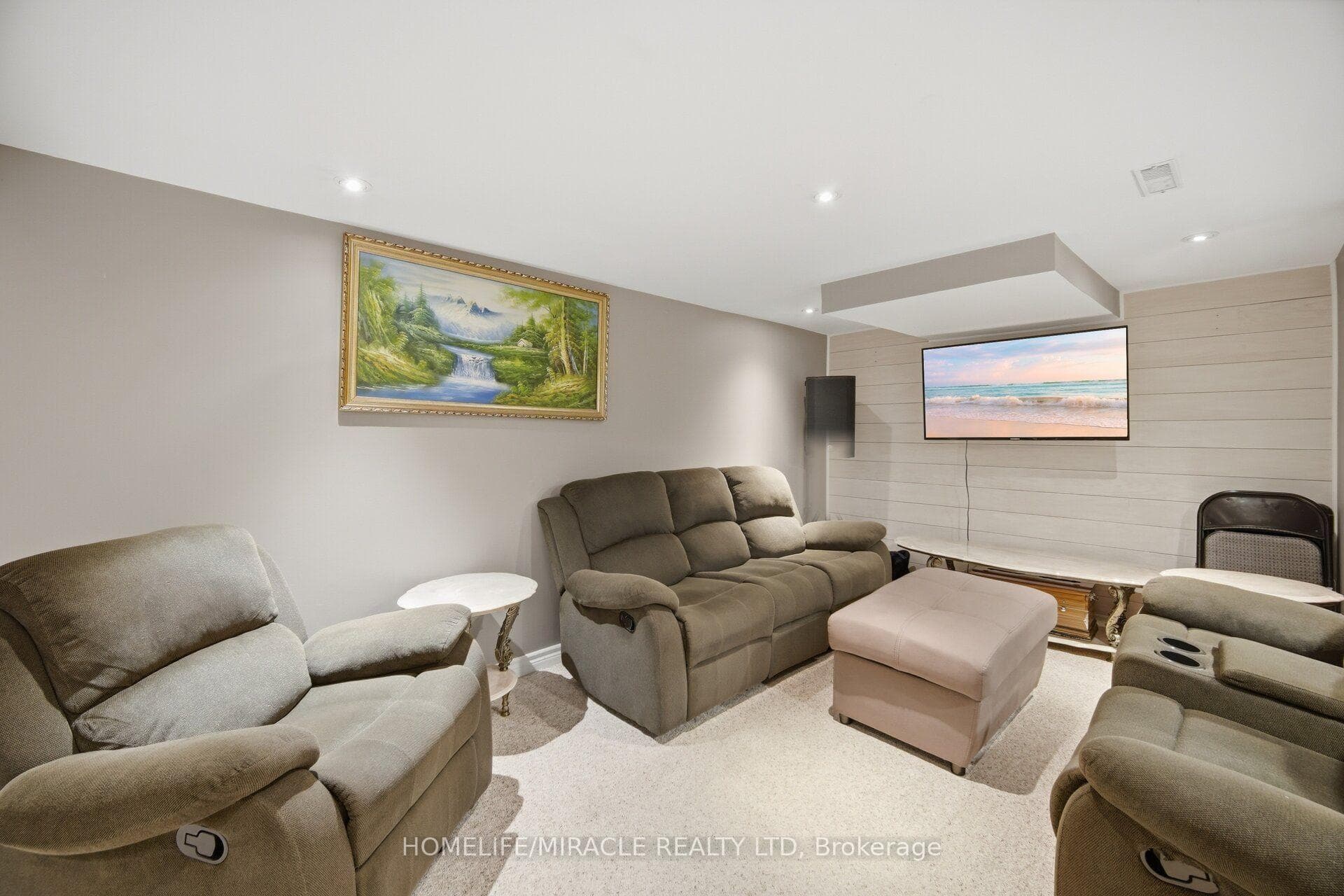 113 Fanshawe Drive photo 36