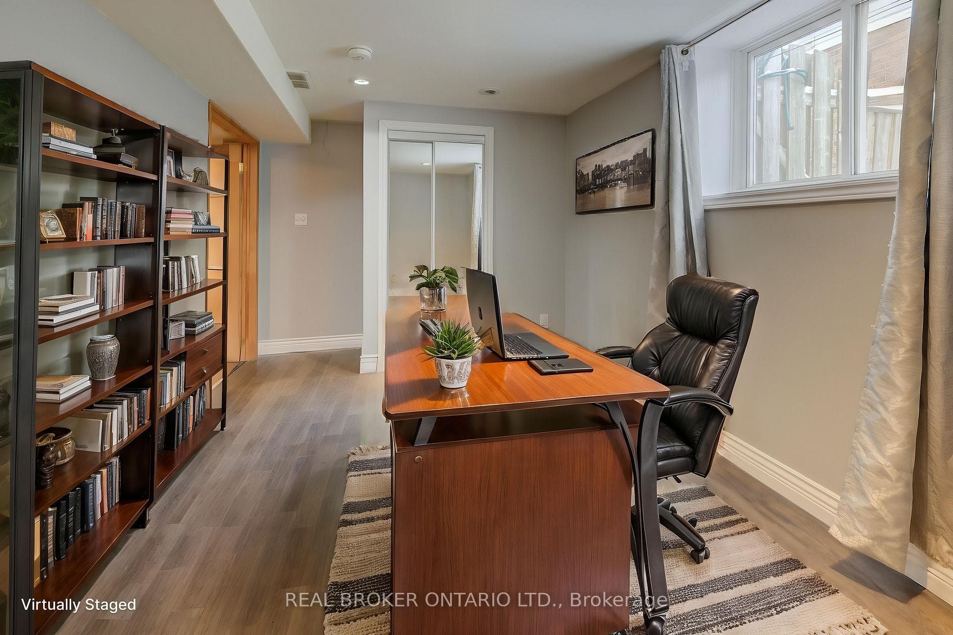 140 Poplar Drive photo 17