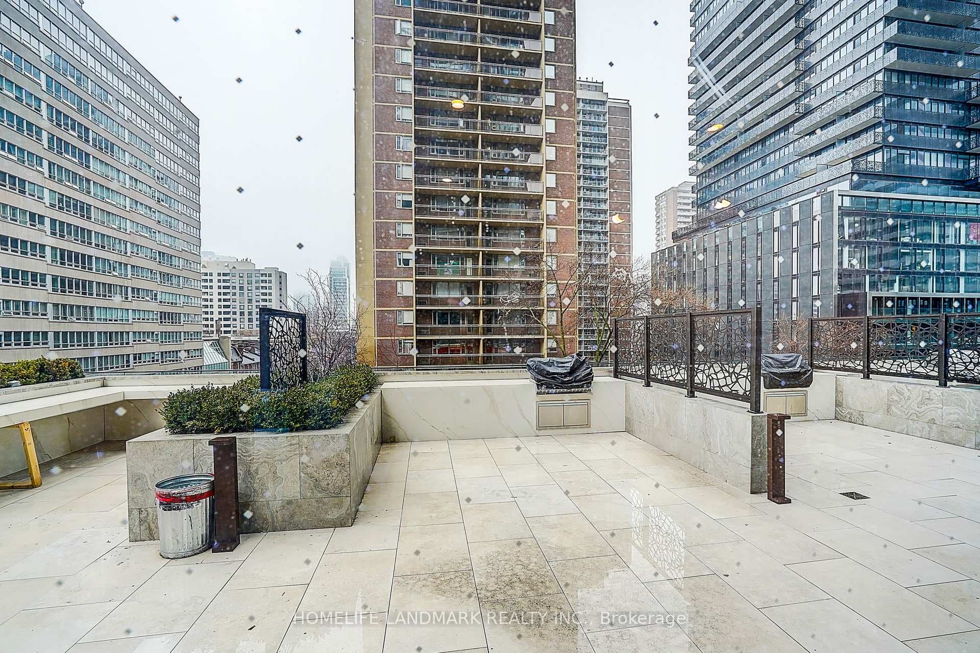 634 CHURCH Street Unit 2703 photo 37