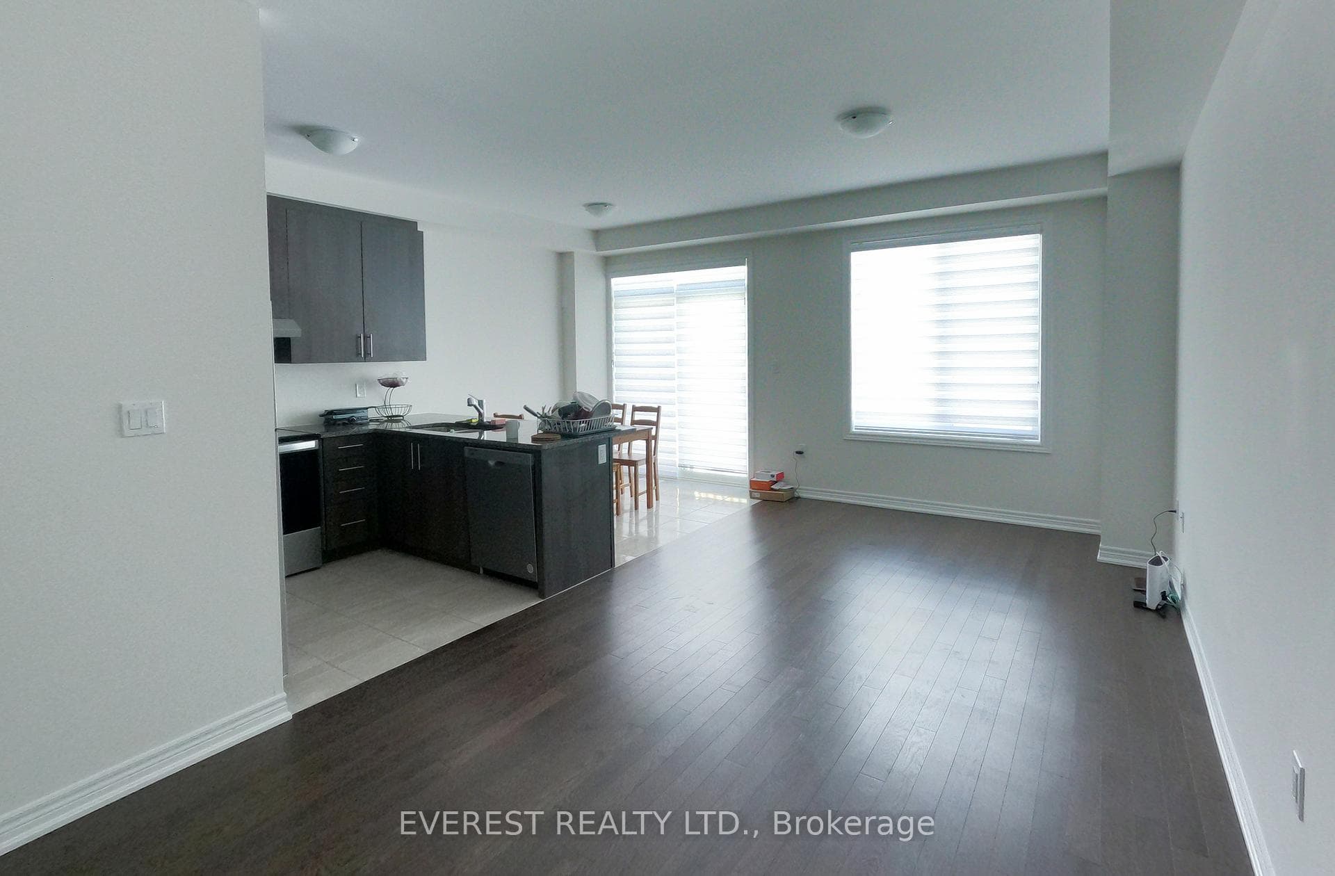 88 Air Dancer Crescent photo 16