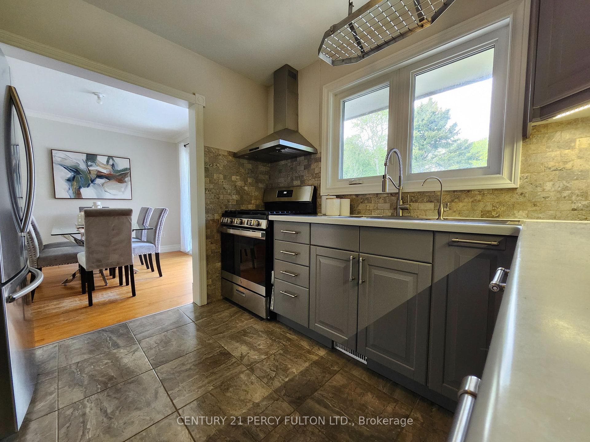 36 Cresser Avenue photo 16
