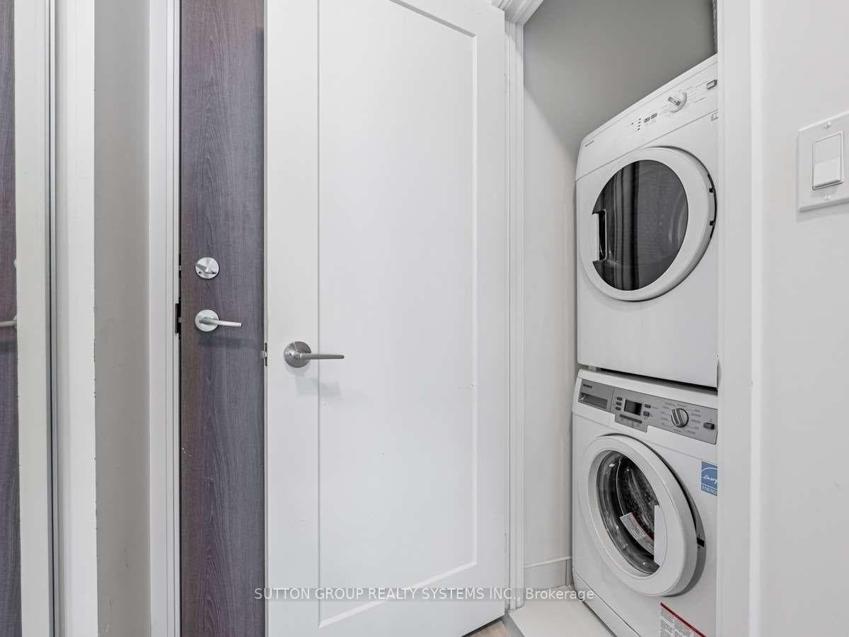 576 Front Street Unit 817 photo 9