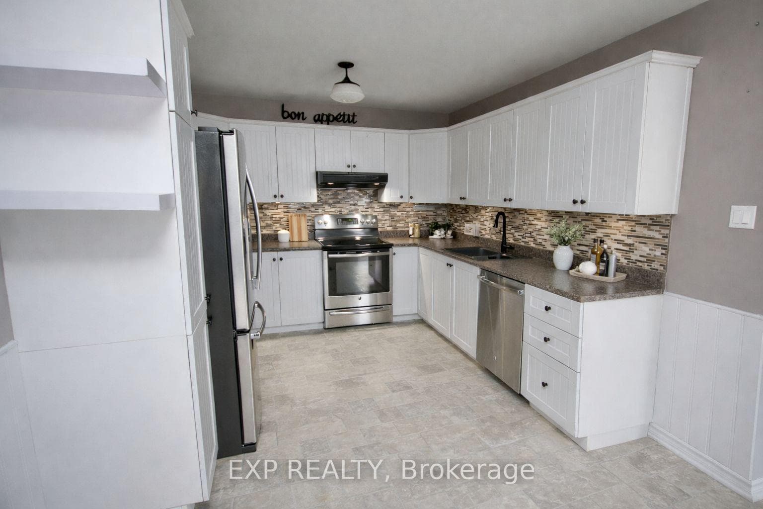 AI generated image staged kitchen