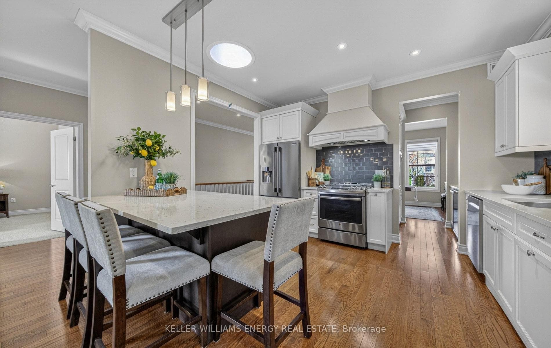 821 Hudson Street photo 22