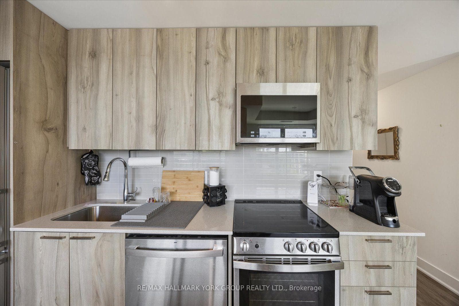 185 Deerfield Road Unit 420 photo 11