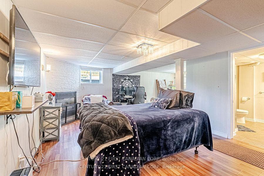 212 King Edward Avenue photo 25