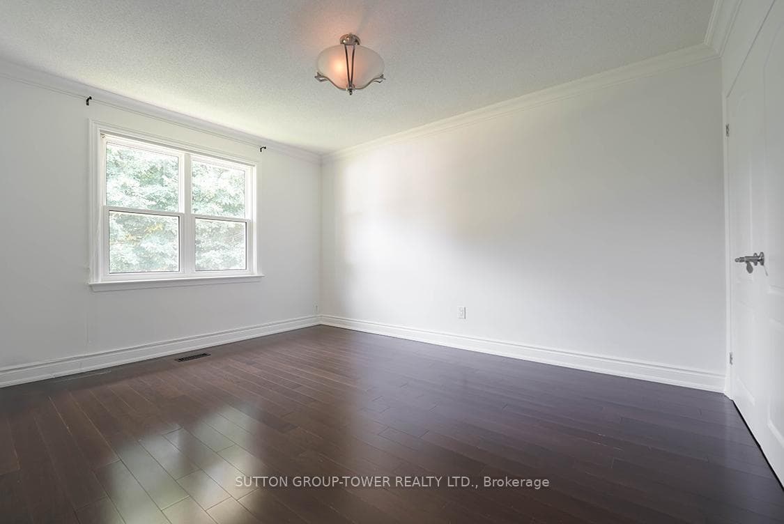 225 Park Lawn Road photo 21
