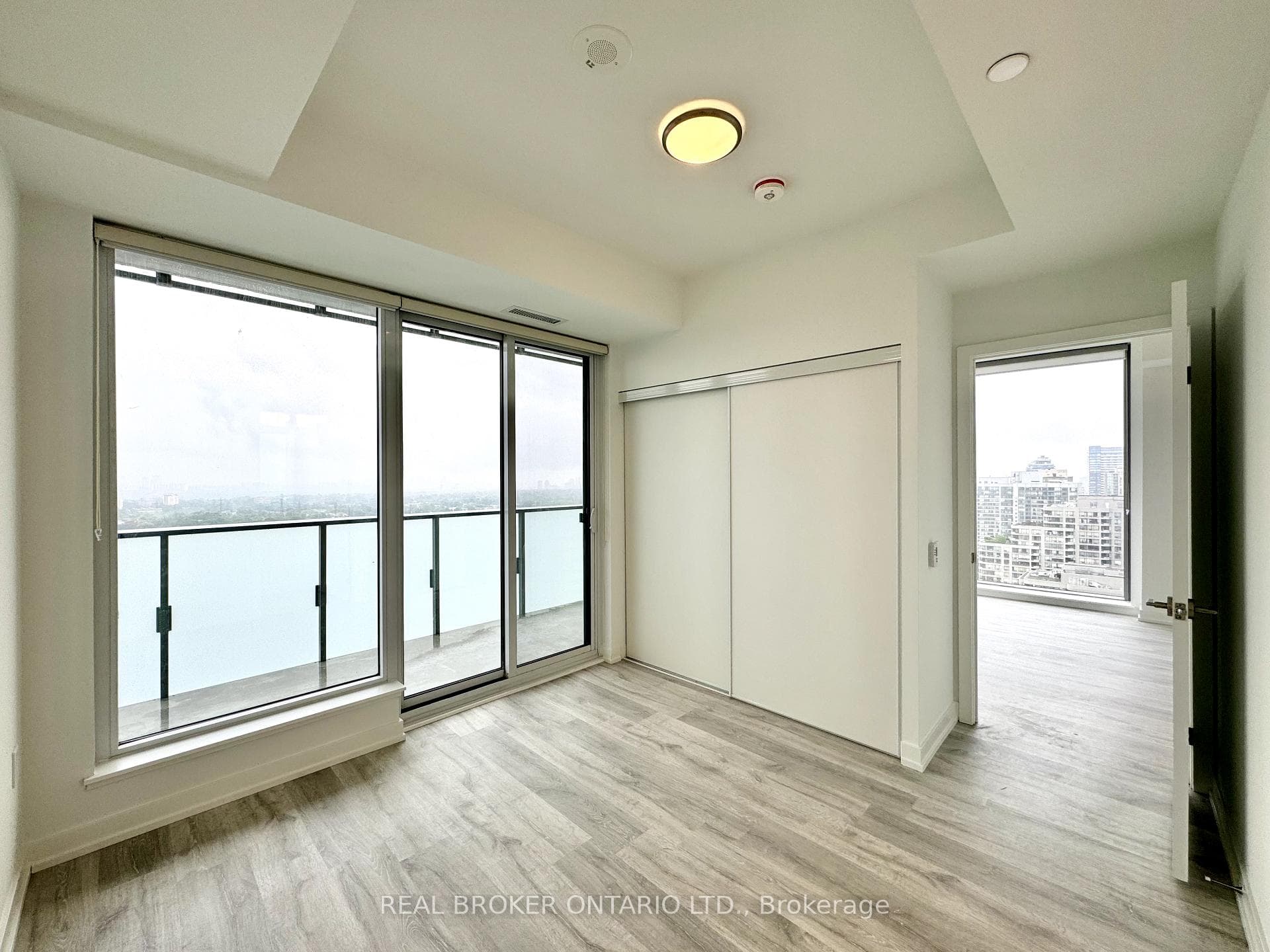 7 Golden Lion Heights Unit 2504 photo 11