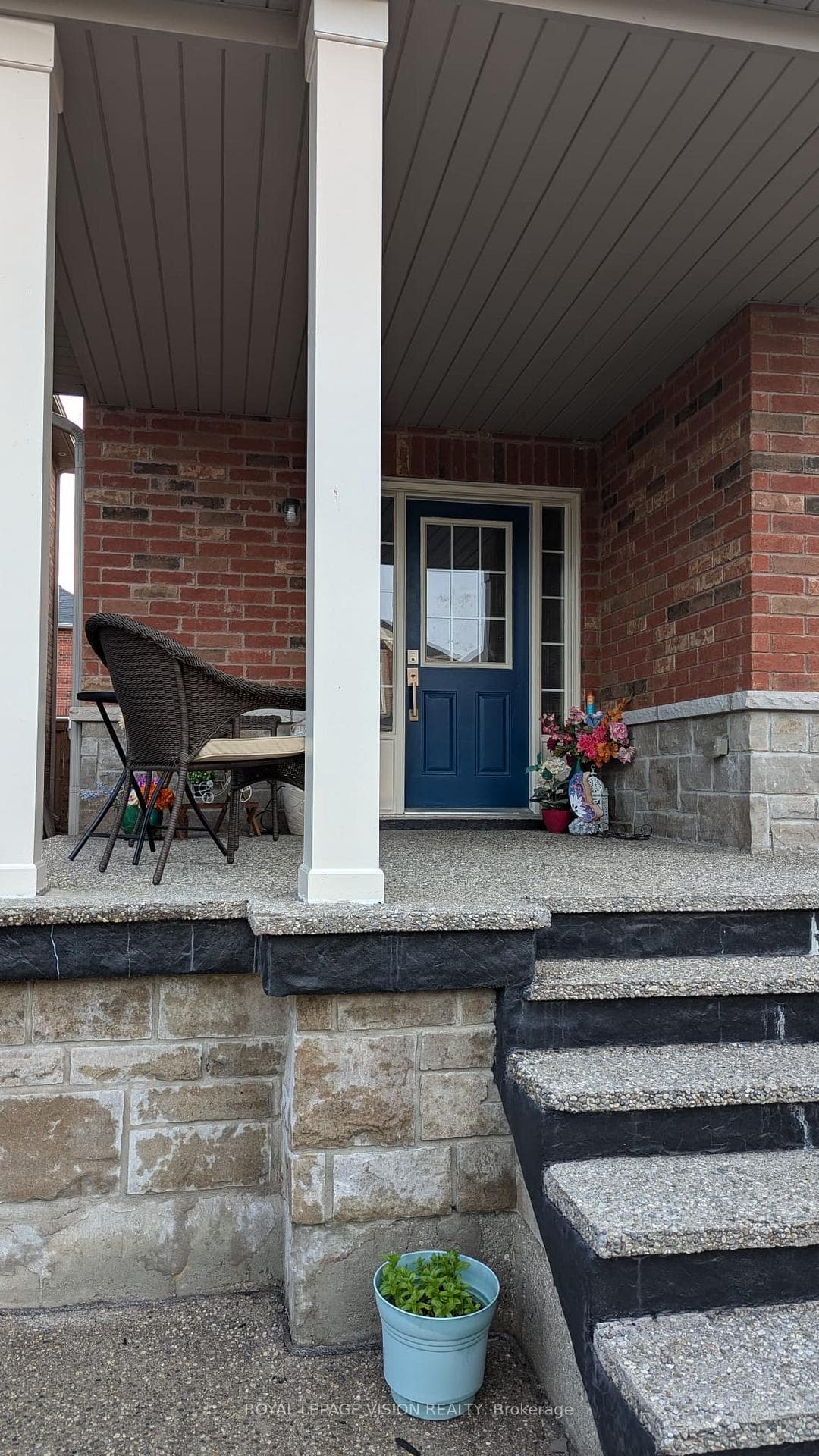 341 Michener Place Unit Upper photo 3