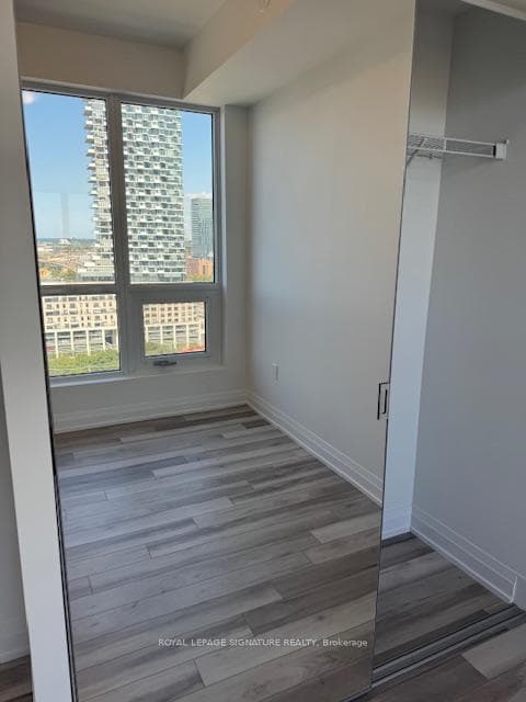 15 Richardson Street Unit 1713 photo 21