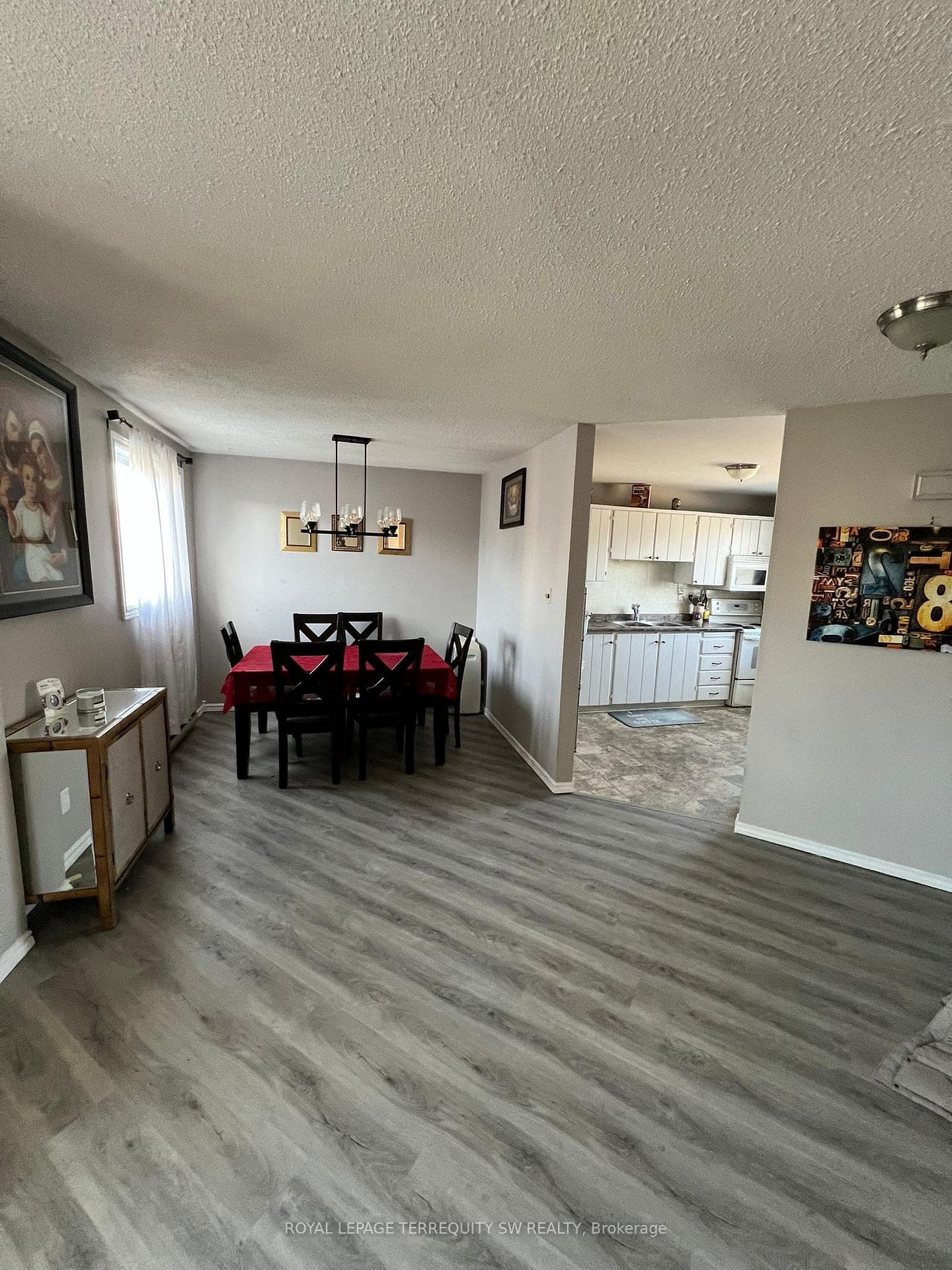 60 Elmsdale Drive Unit 33 photo 4