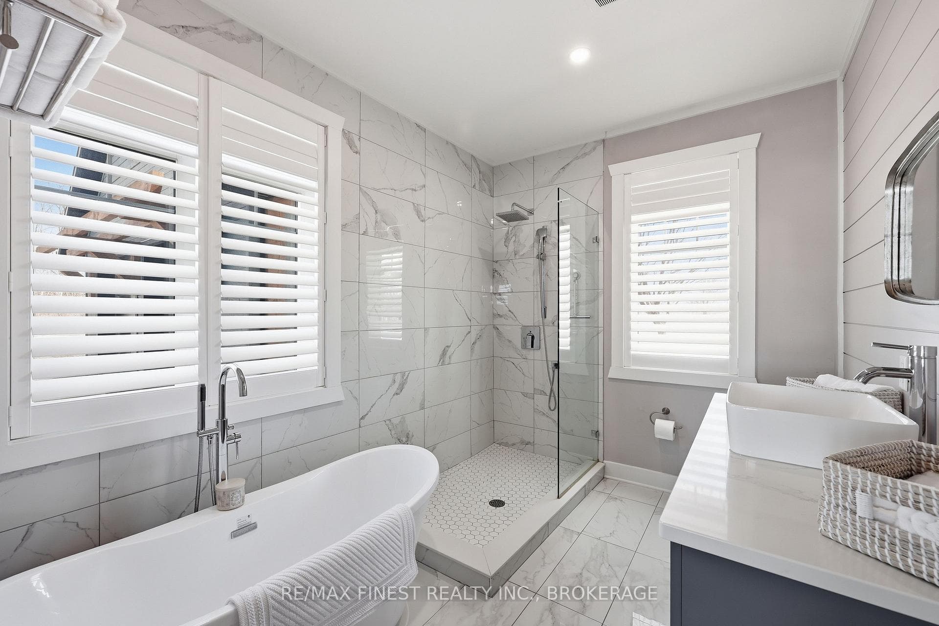 2046 Eden Grove Road photo 18