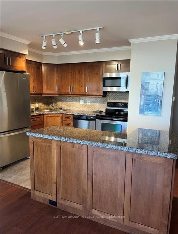695 RICHMOND Street Unit 1605 photo 11