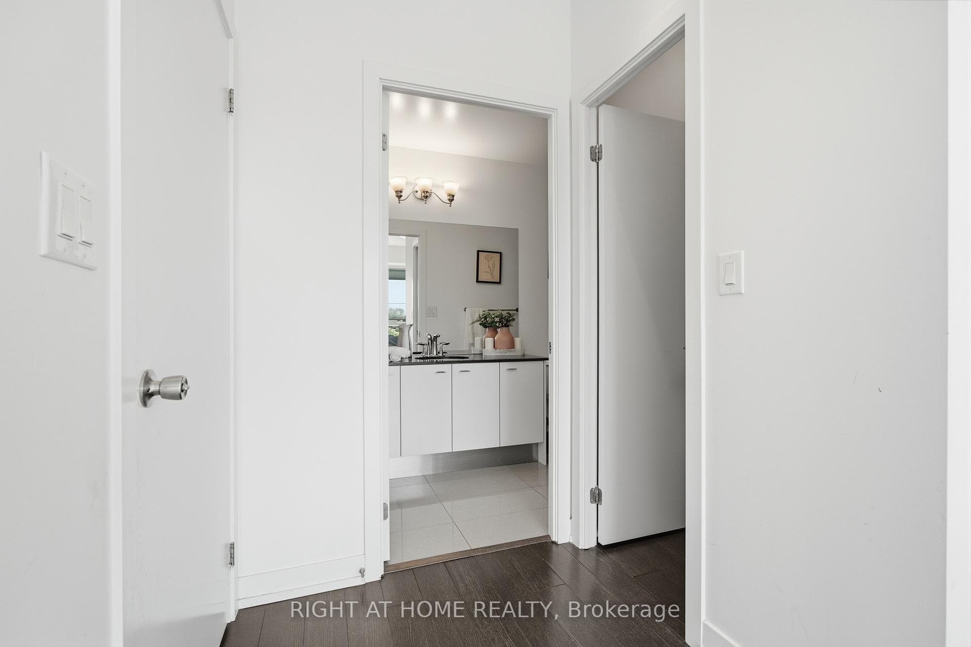 5101 Dundas Street Unit 411 photo 20