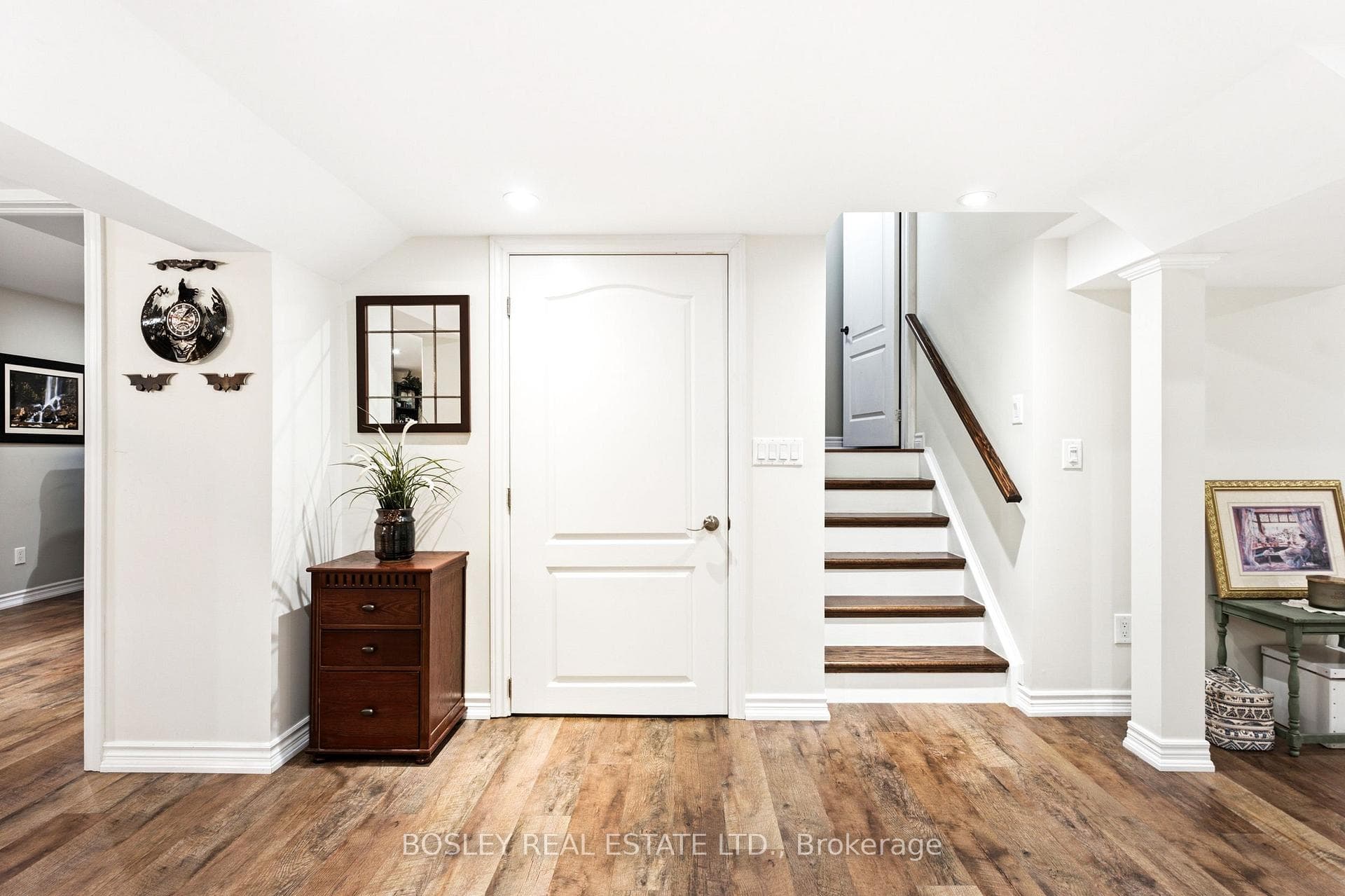 2160 Highcliffe Way photo 41