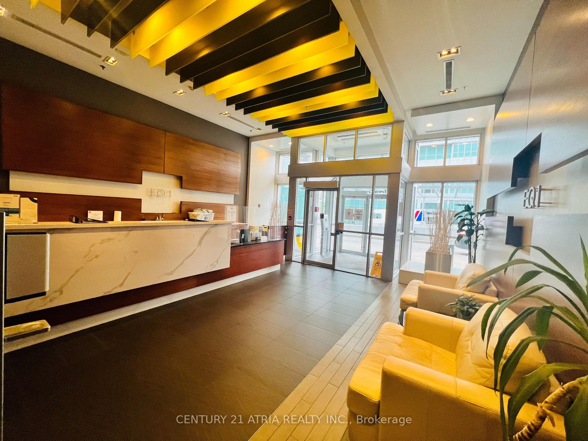 70 Town Centre Court Unit 1606 photo 4