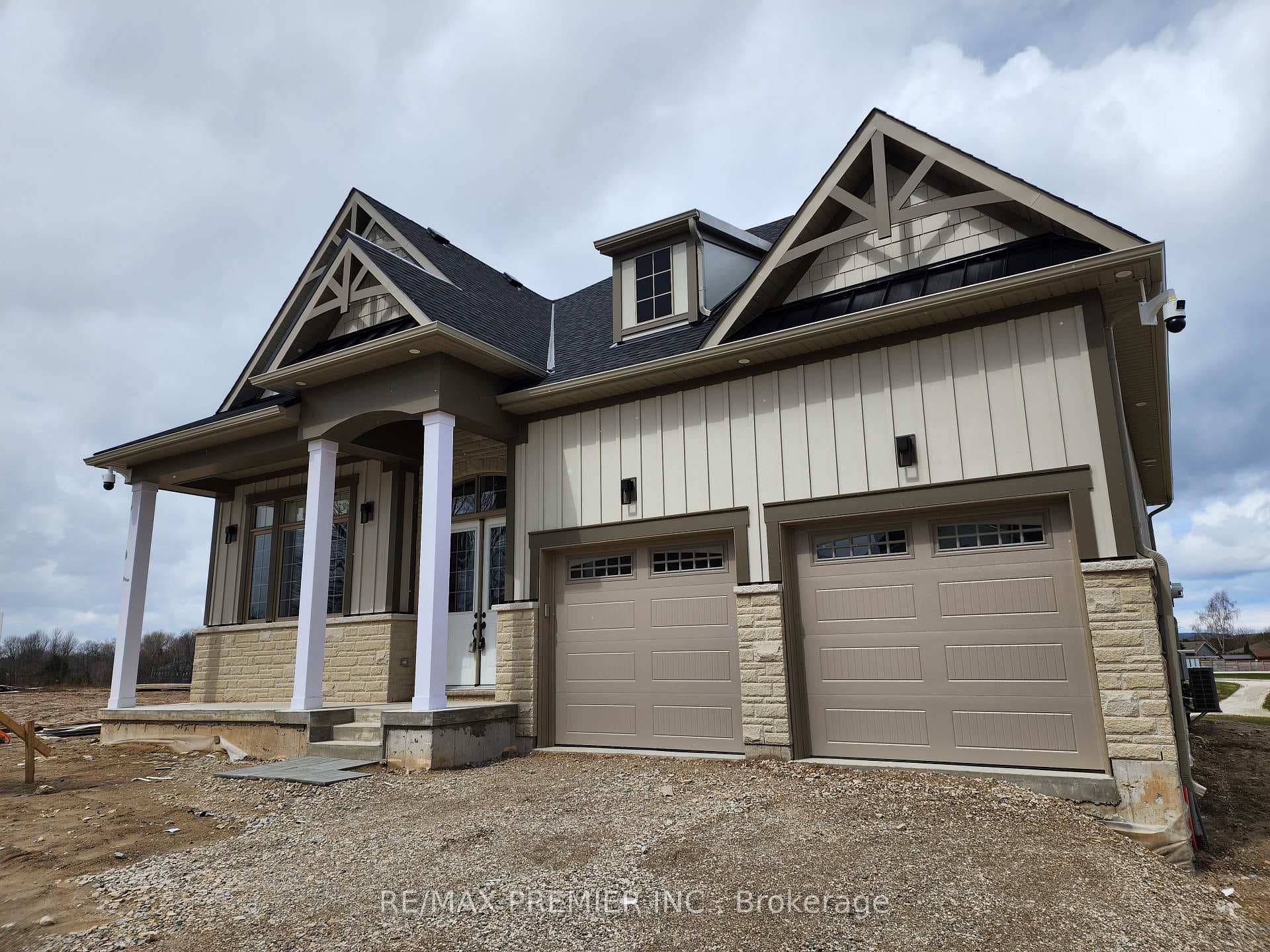 Ascot front elevation with optional loft