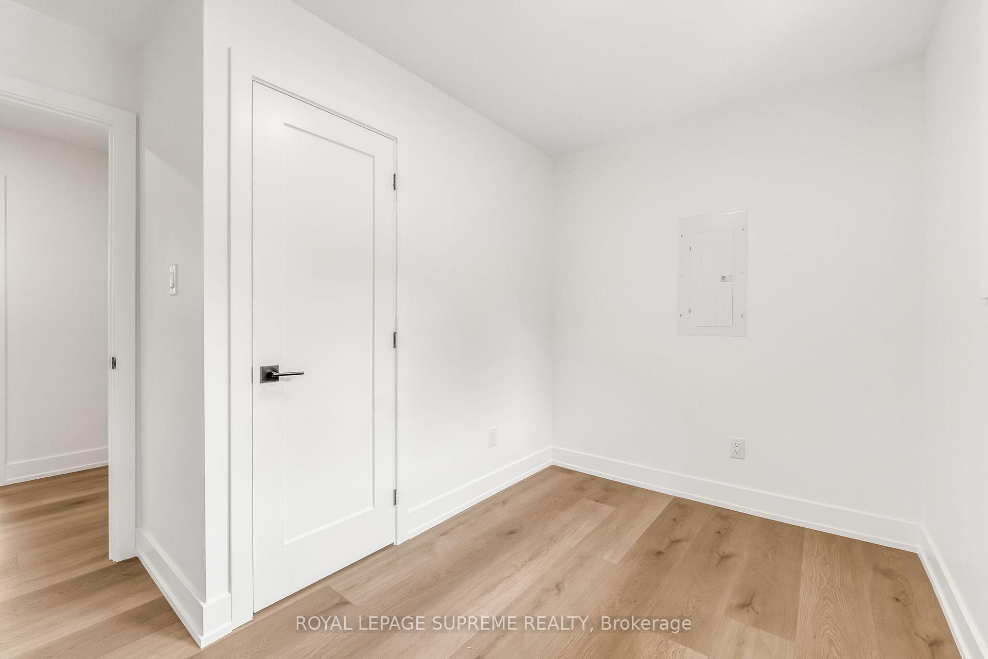 485 Anthony Drive Unit Main photo 23