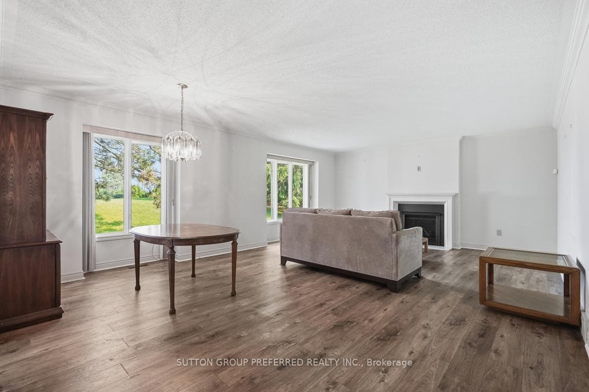 65 Fiddlers Green Road Unit 23 photo 16