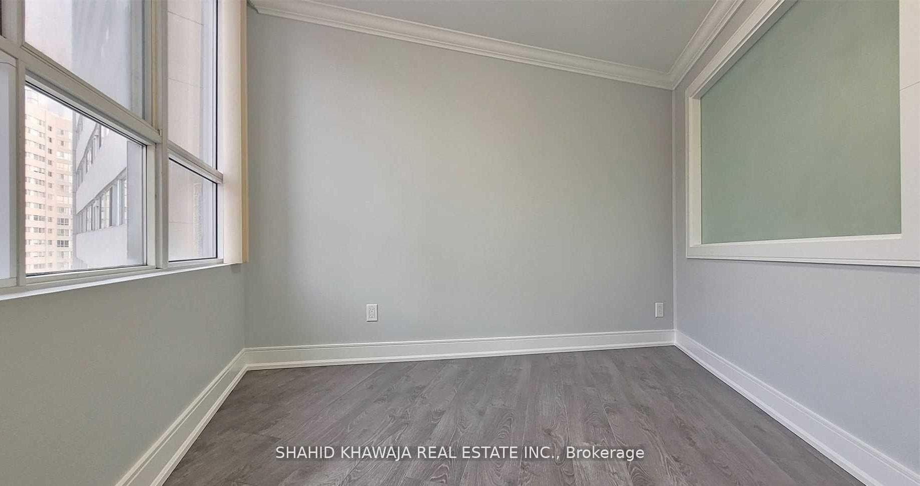 3700 Kaneff Crescent Unit 1010 photo 19