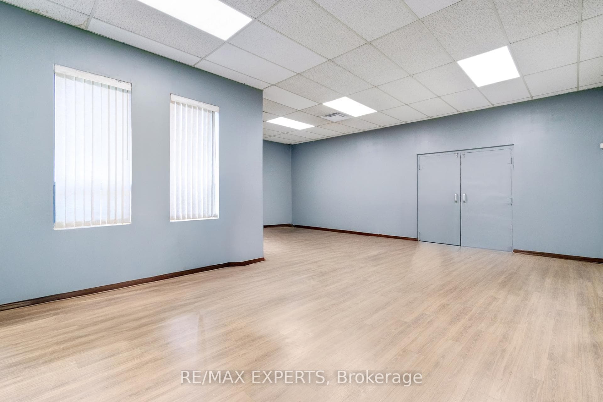 135 Watline Avenue photo 36
