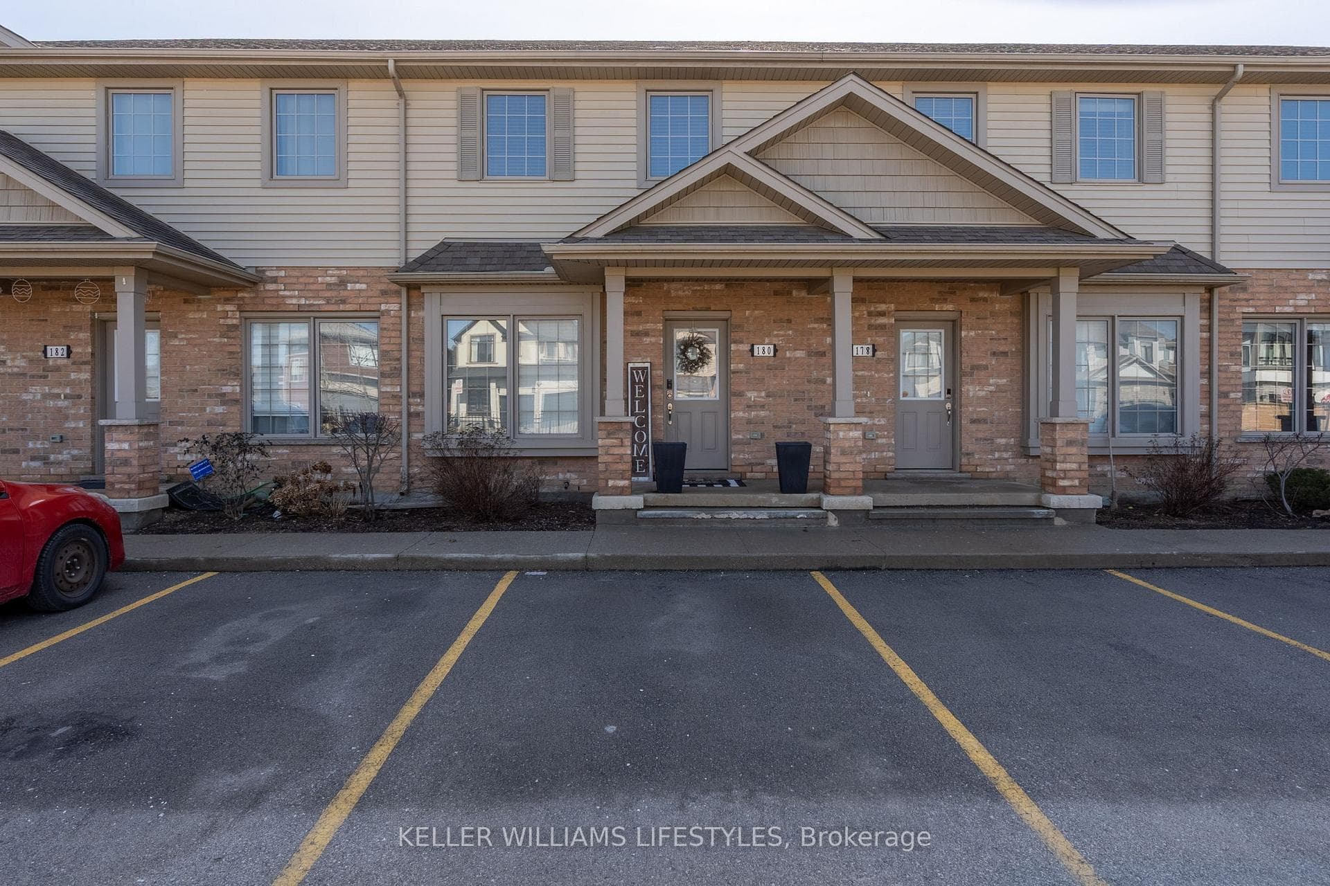 3320 Meadowgate Boulevard Unit 180 photo 1