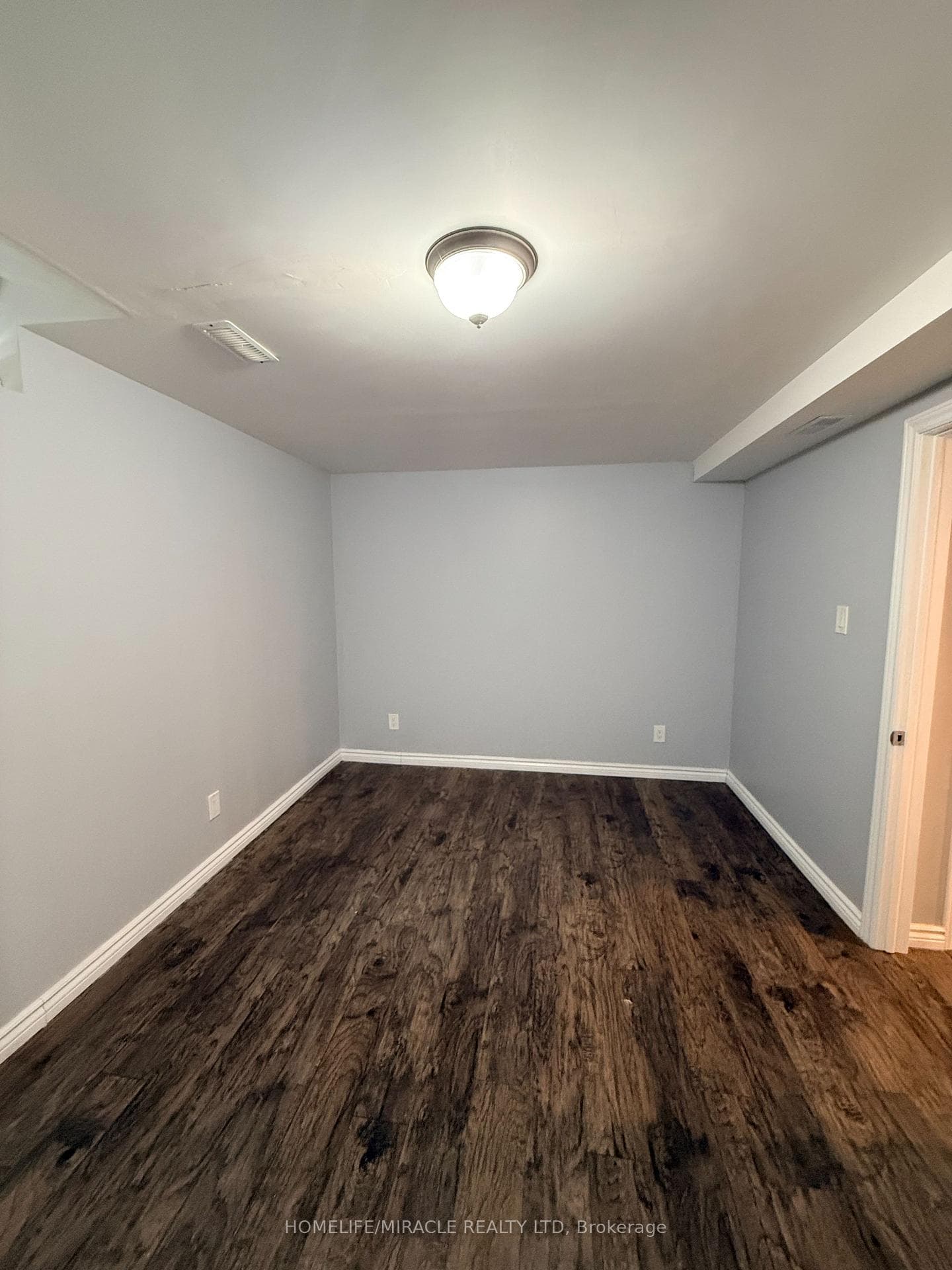 9 Caruso Drive photo 30