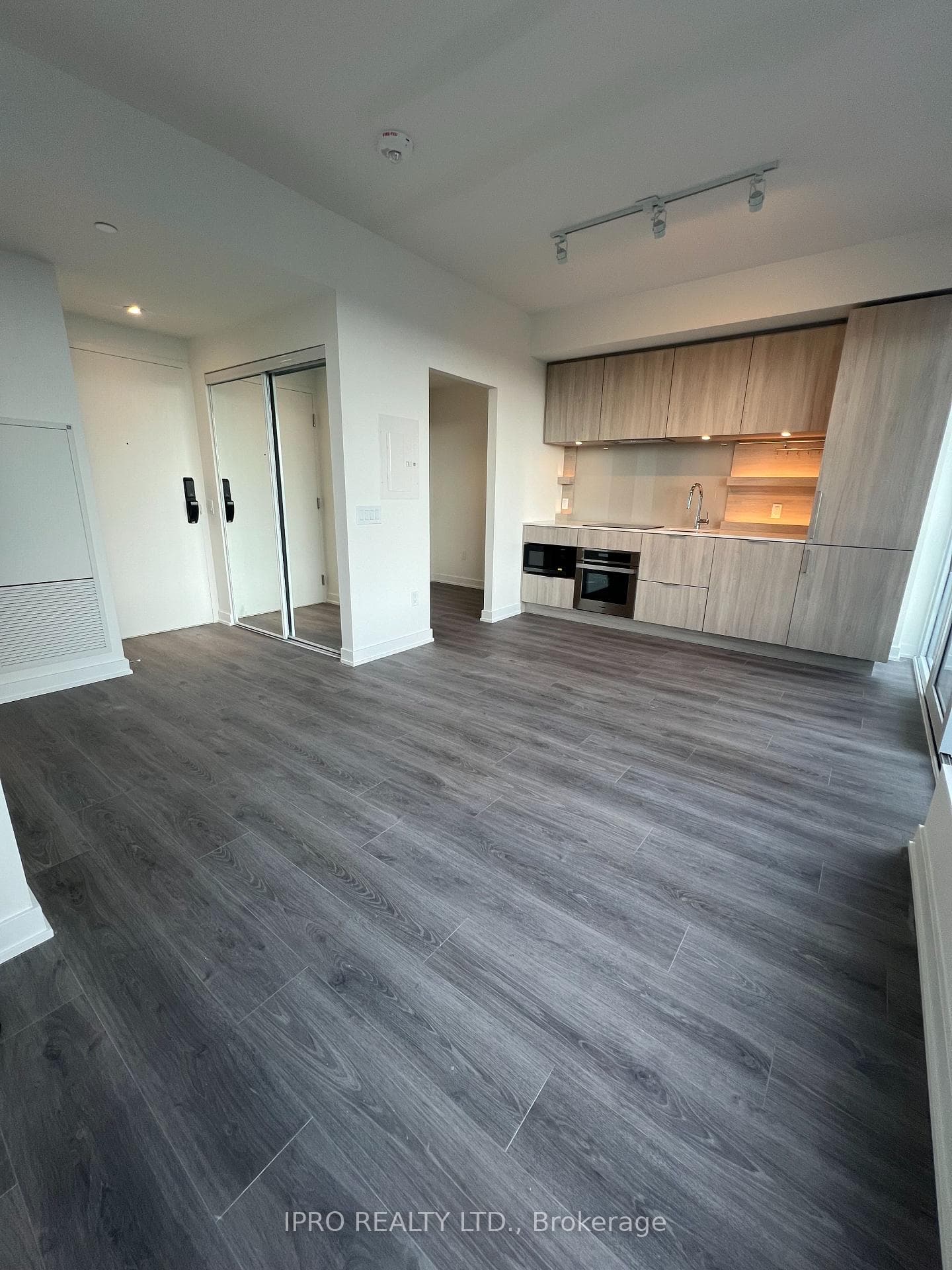 28 Ann Street Unit 1310 photo 2