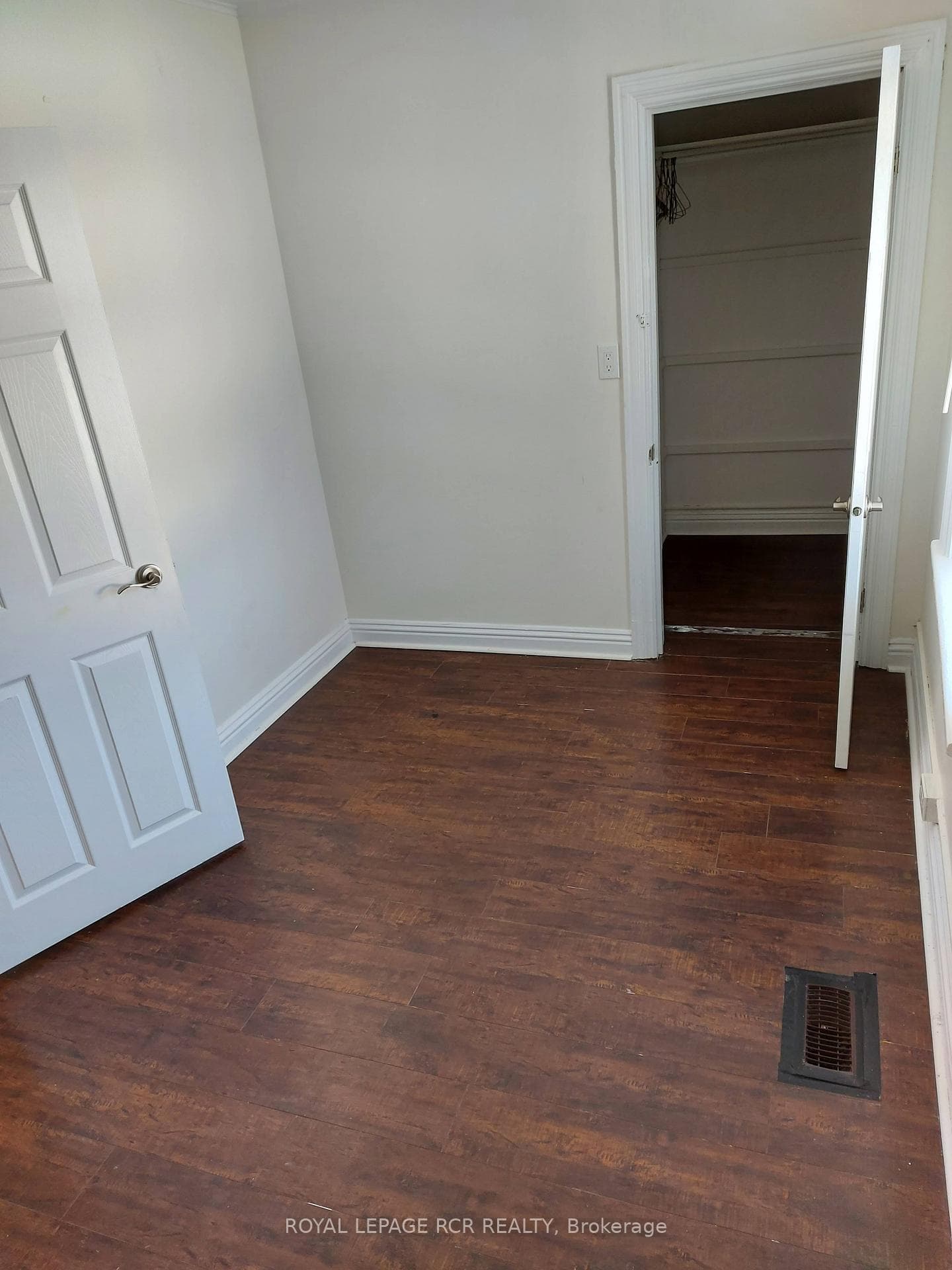 124 Poplar Avenue Unit Upper photo 9
