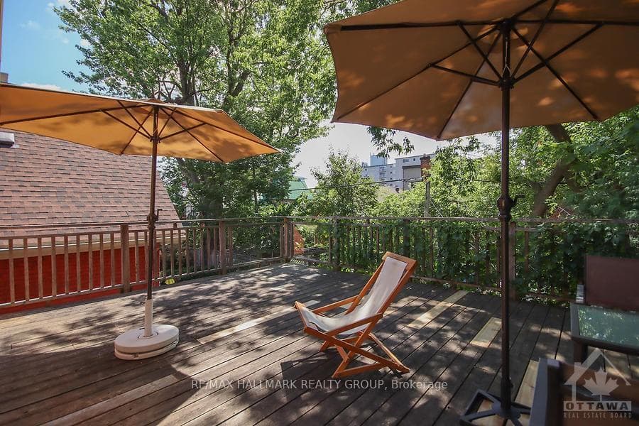 124 STEWART Street photo 20