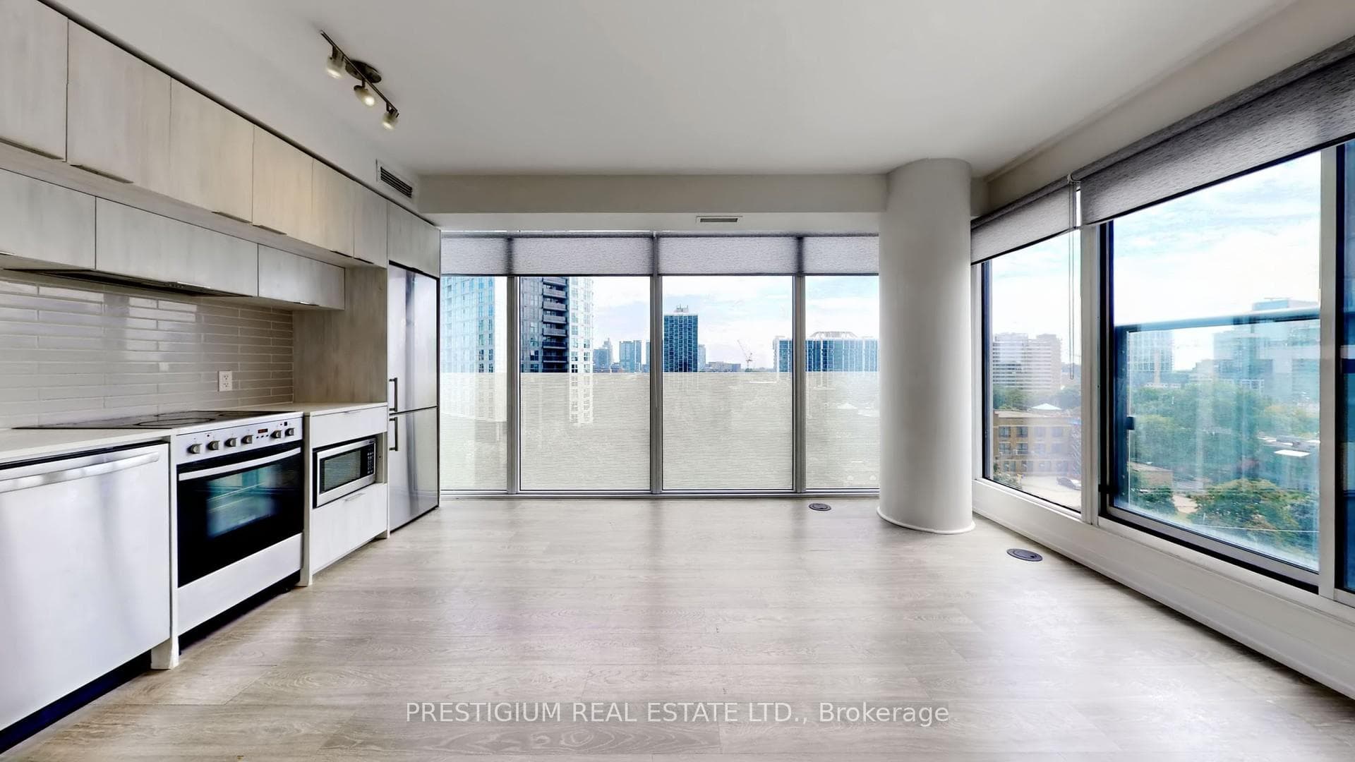 spacious living room / kitchen