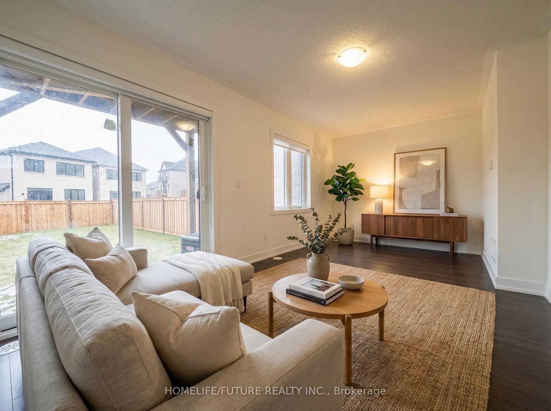 42 Morrison Crescent photo 9