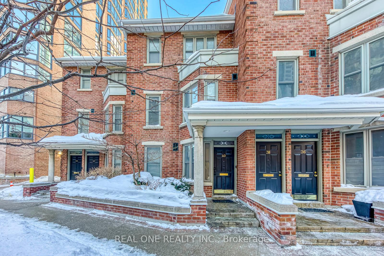 40 Irwin Avenue photo 2