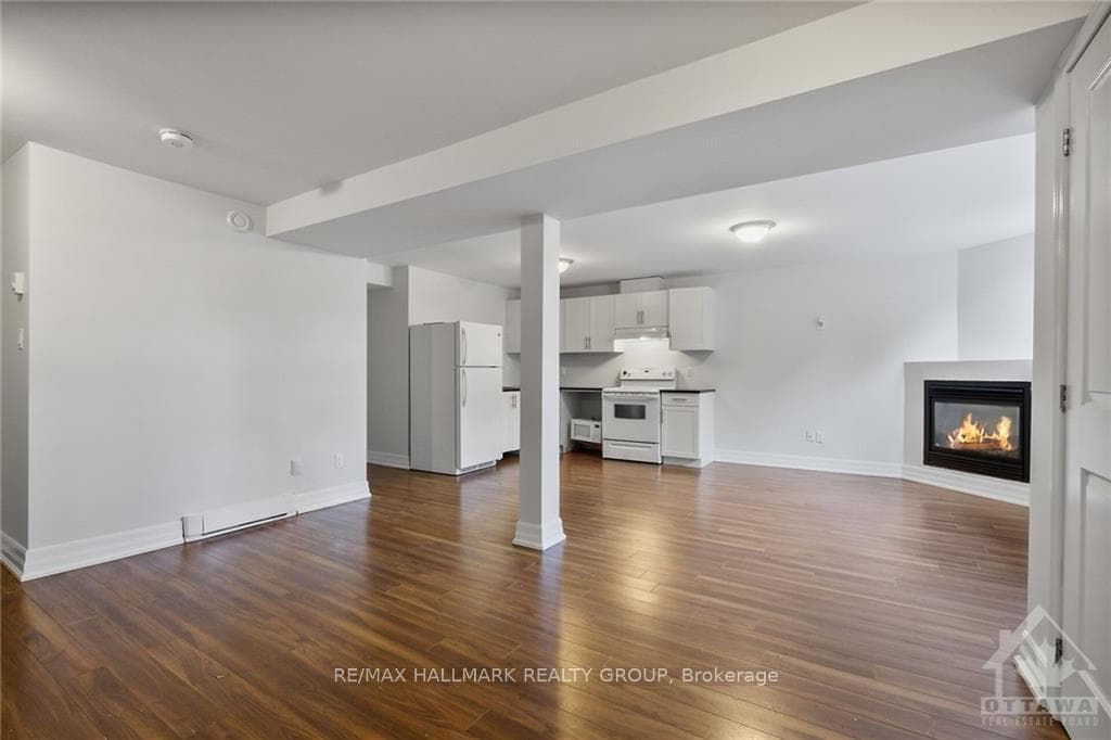 1246 CLYDE Avenue Unit B photo 4