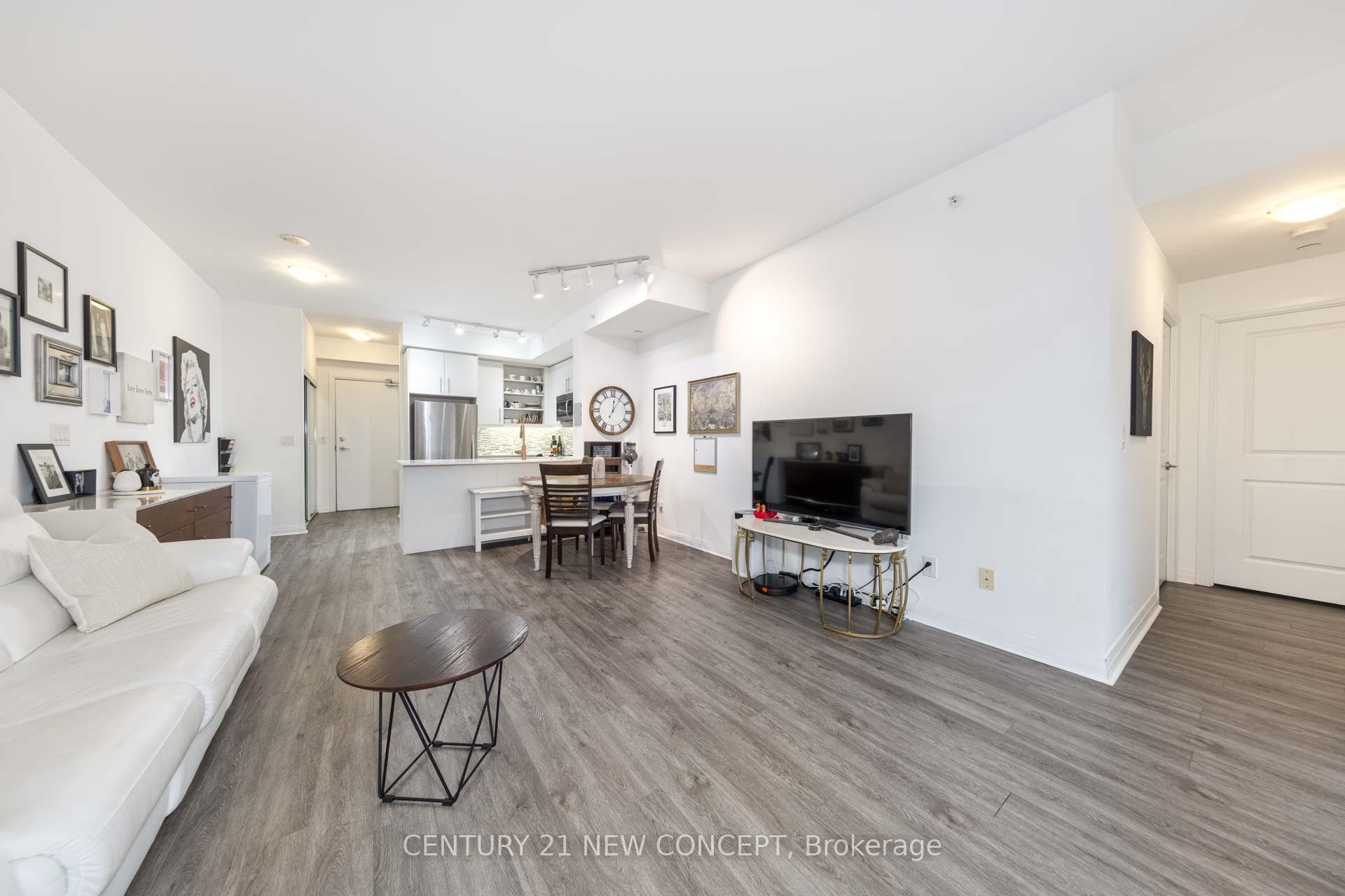 55 Oneida Crescent Unit 409 photo 13