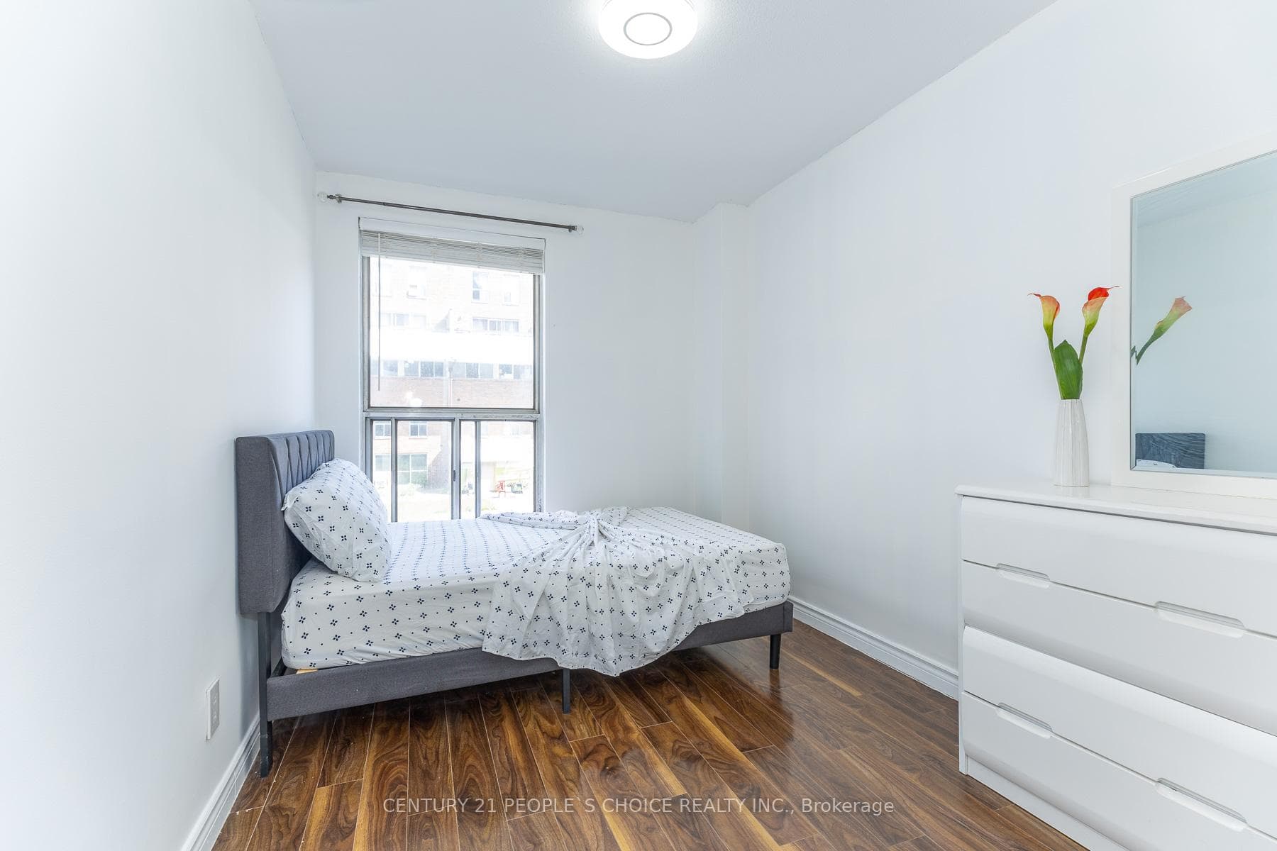 10 Eddystone Avenue Unit 106 photo 22