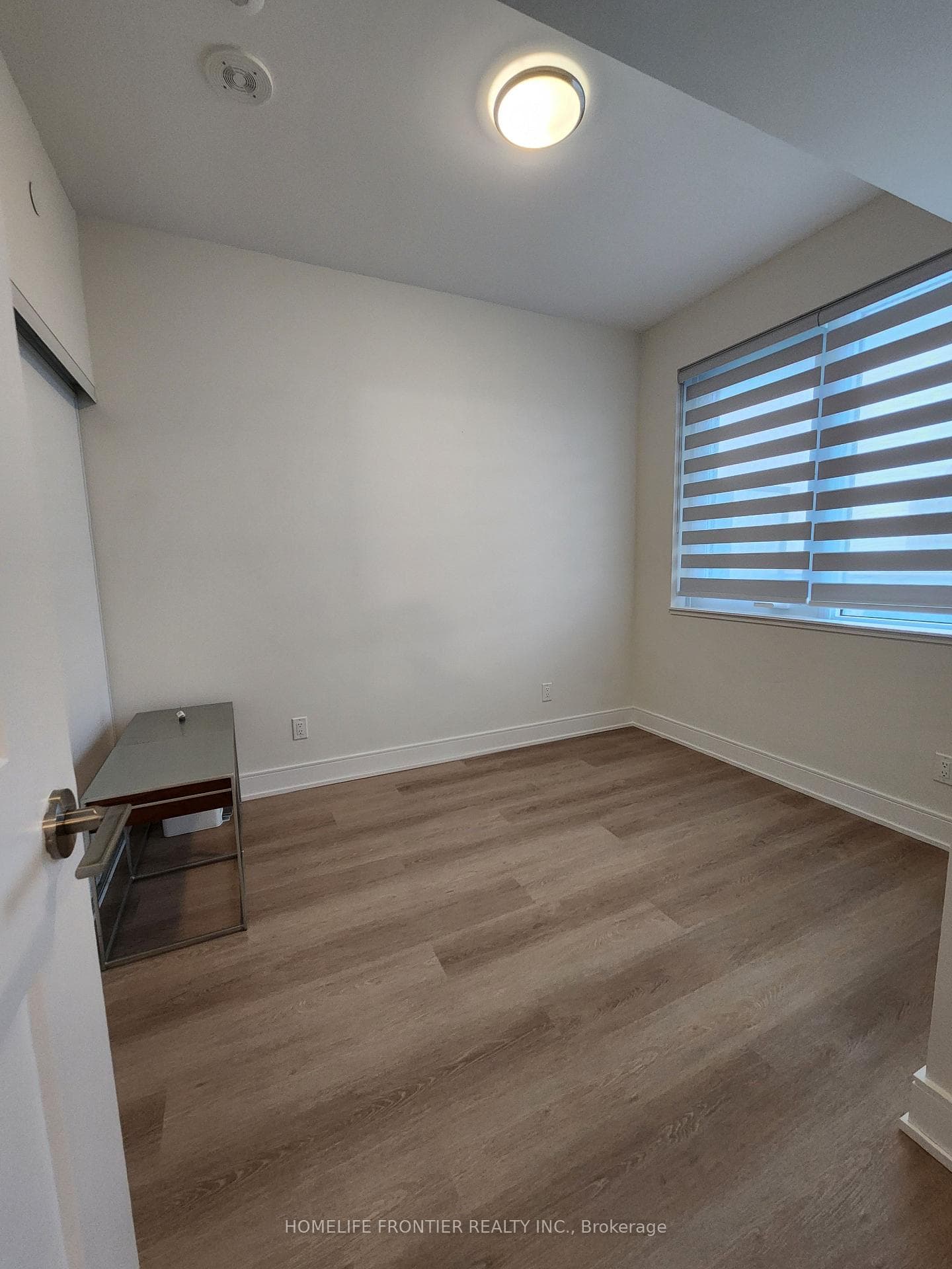 15 Ellerslie Avenue Unit 2303 photo 7