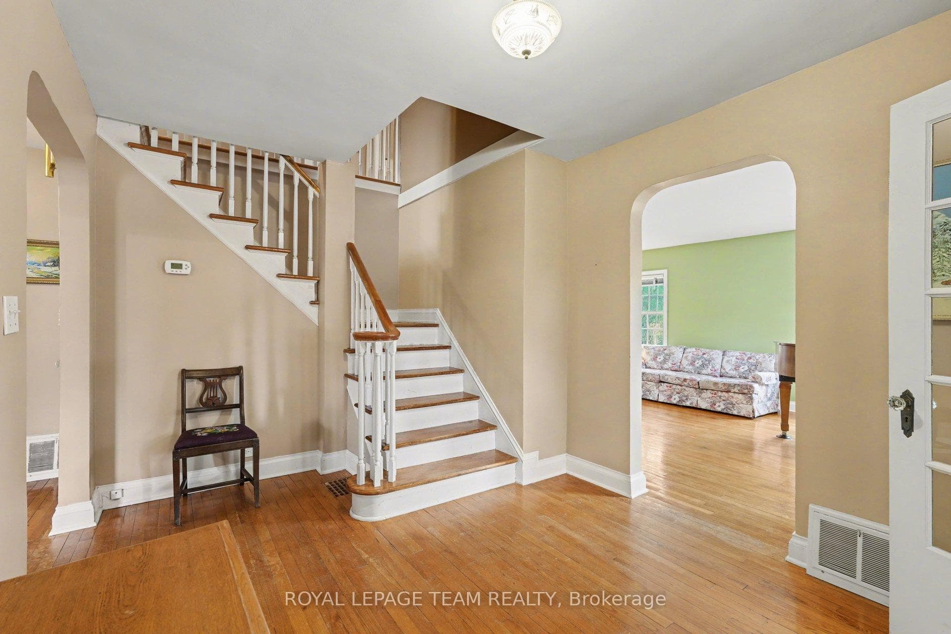 104 Van Buren Street photo 6
