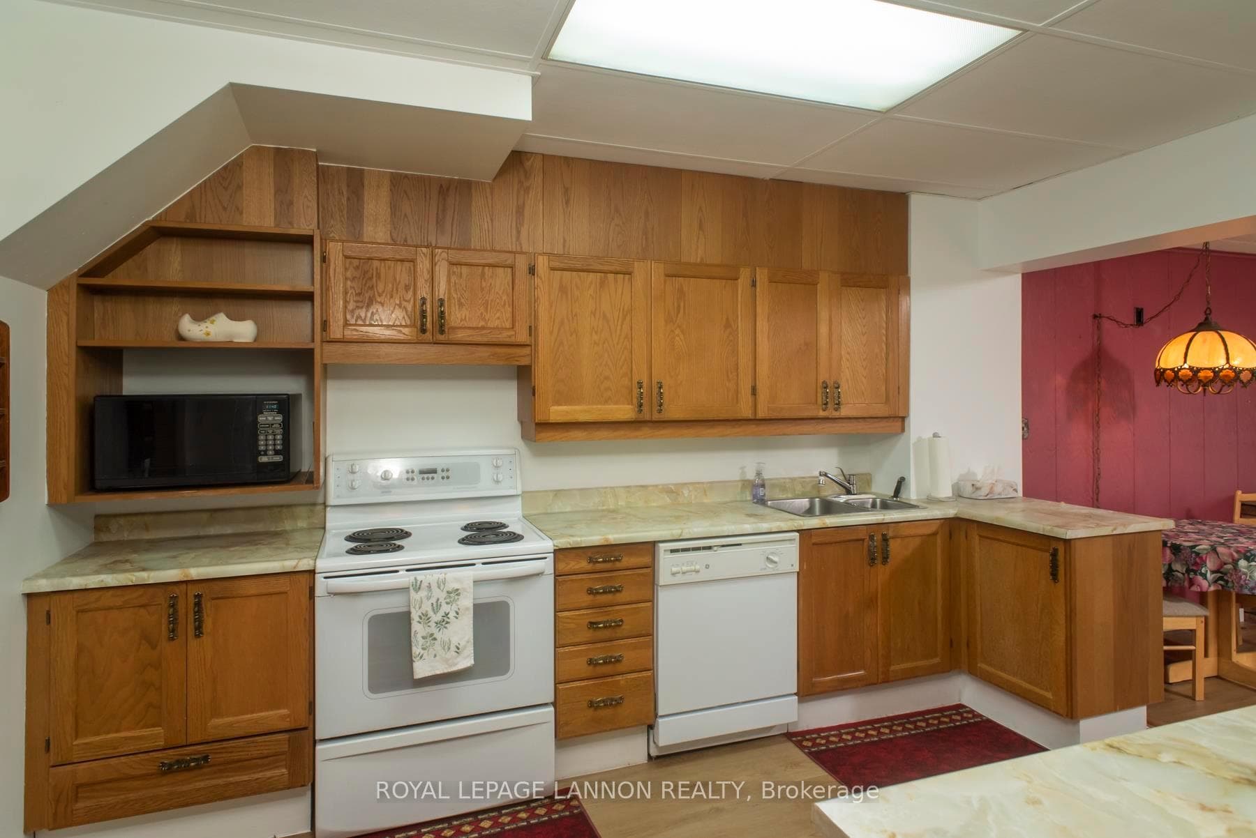217 Francis Street photo 10