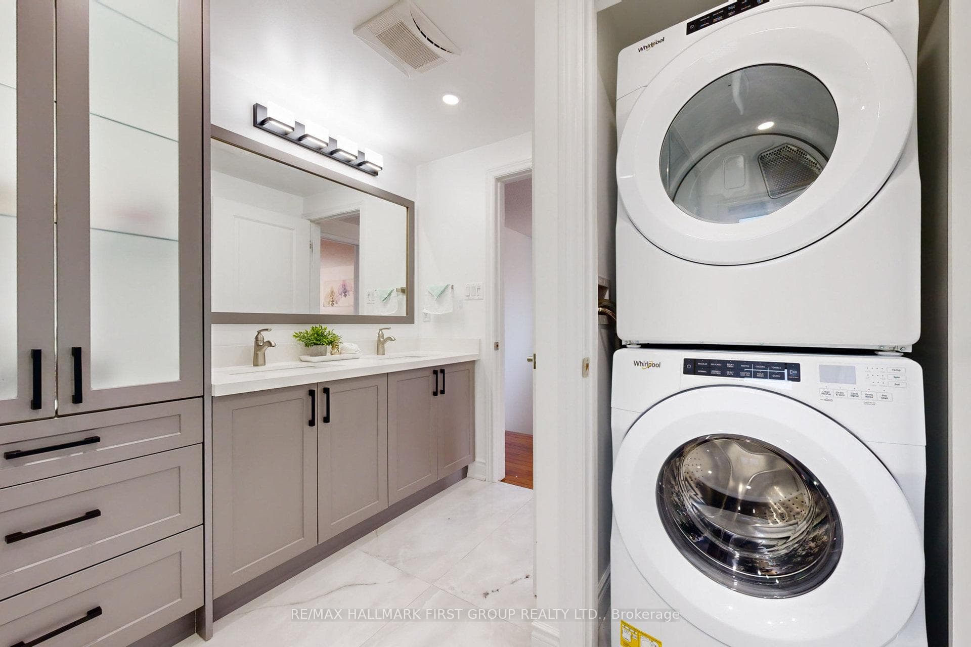 10 Hobson Avenue photo 27