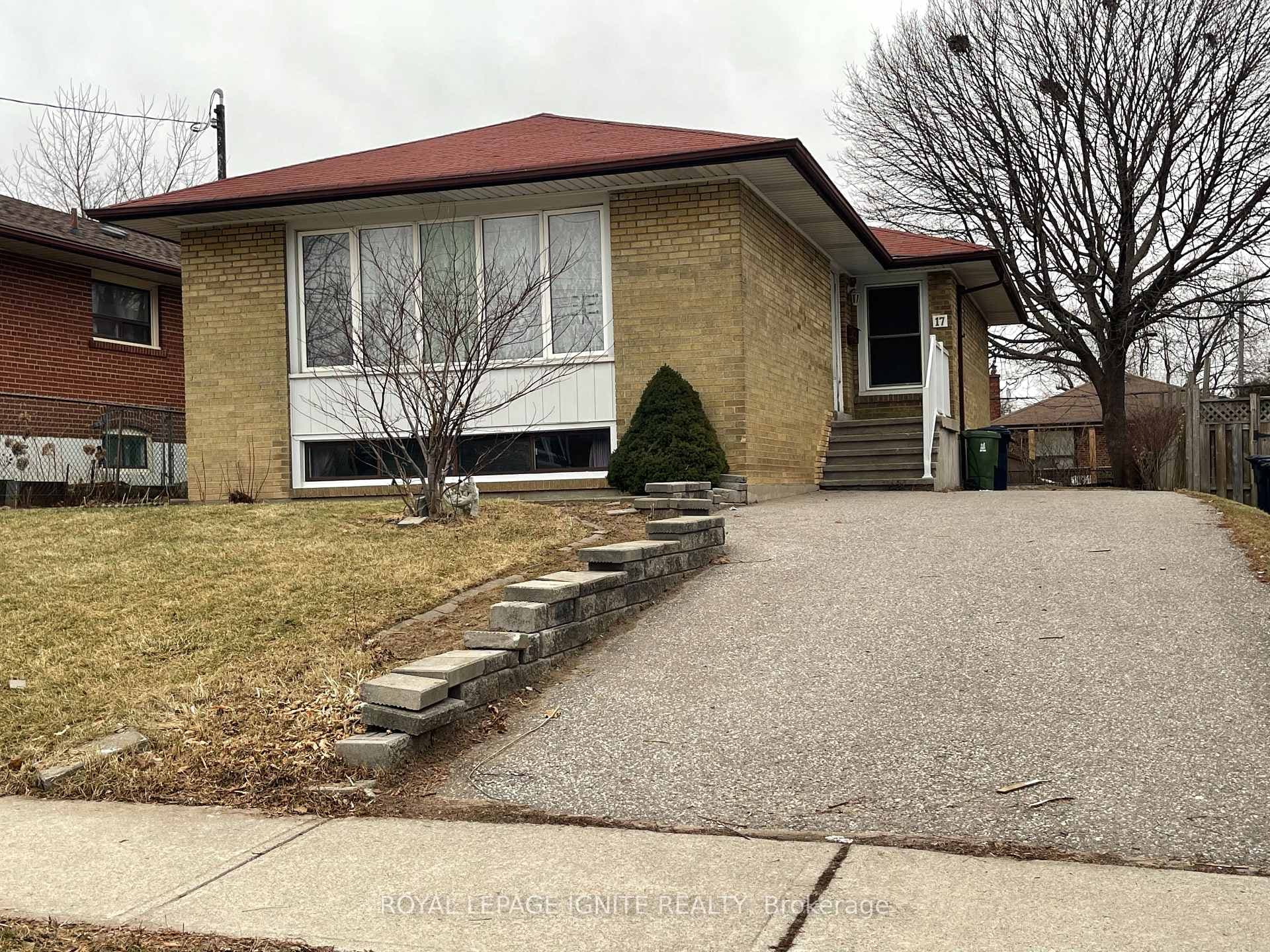 17 Wantanopa Crescent photo 1